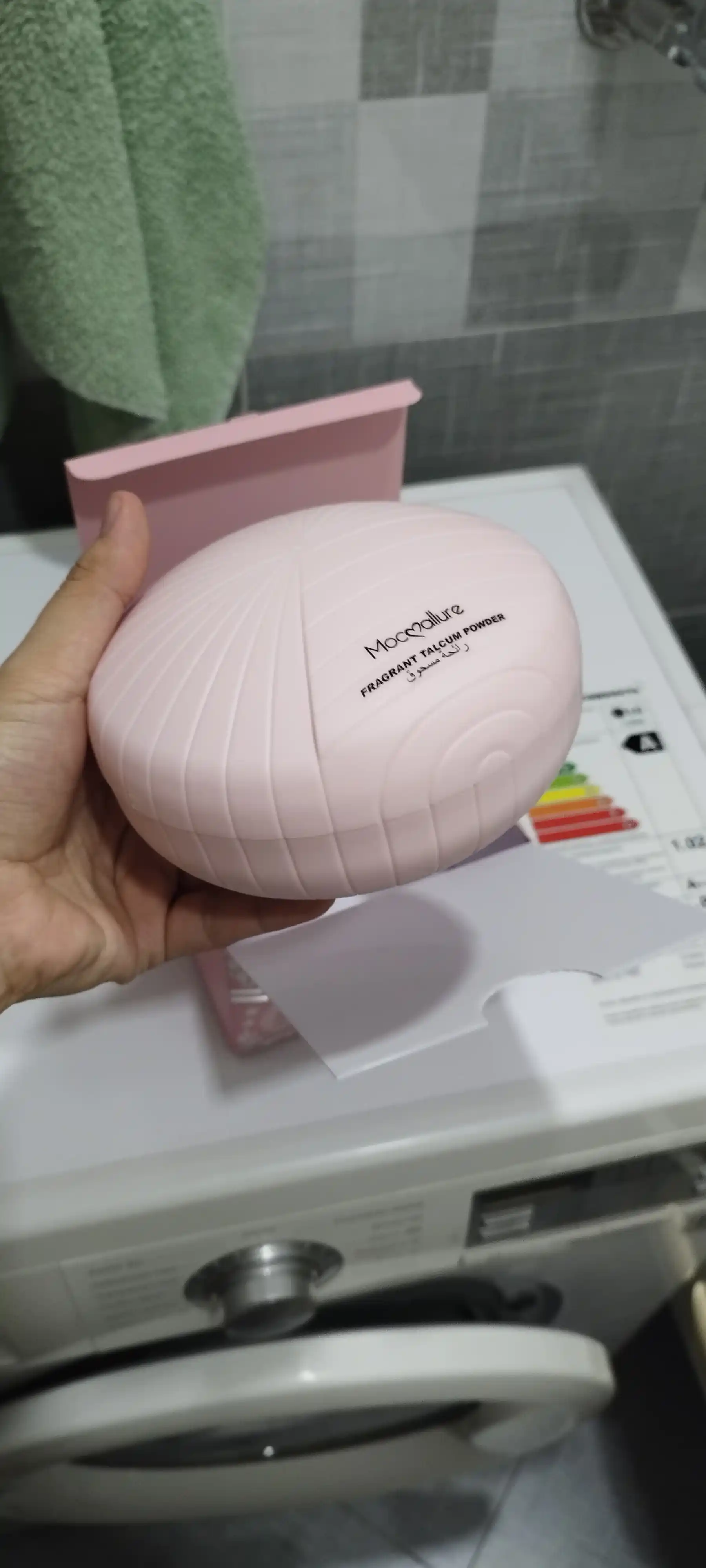 Ayollar uchun parfumni talk, 100 g