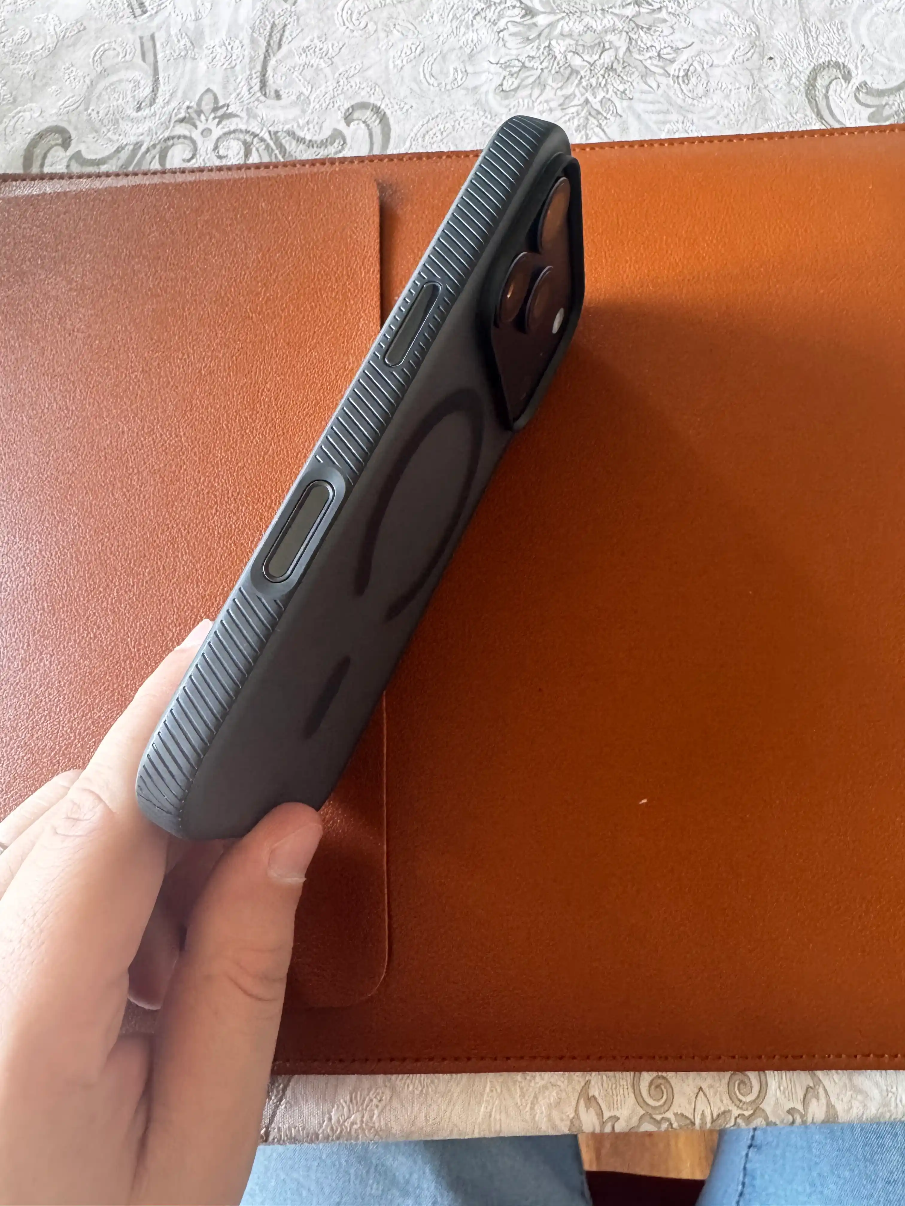 Чехол Belkin SheerForce Grip для iPhone 17 Pro,17ProMax, противоскользящий, полупрозрачный