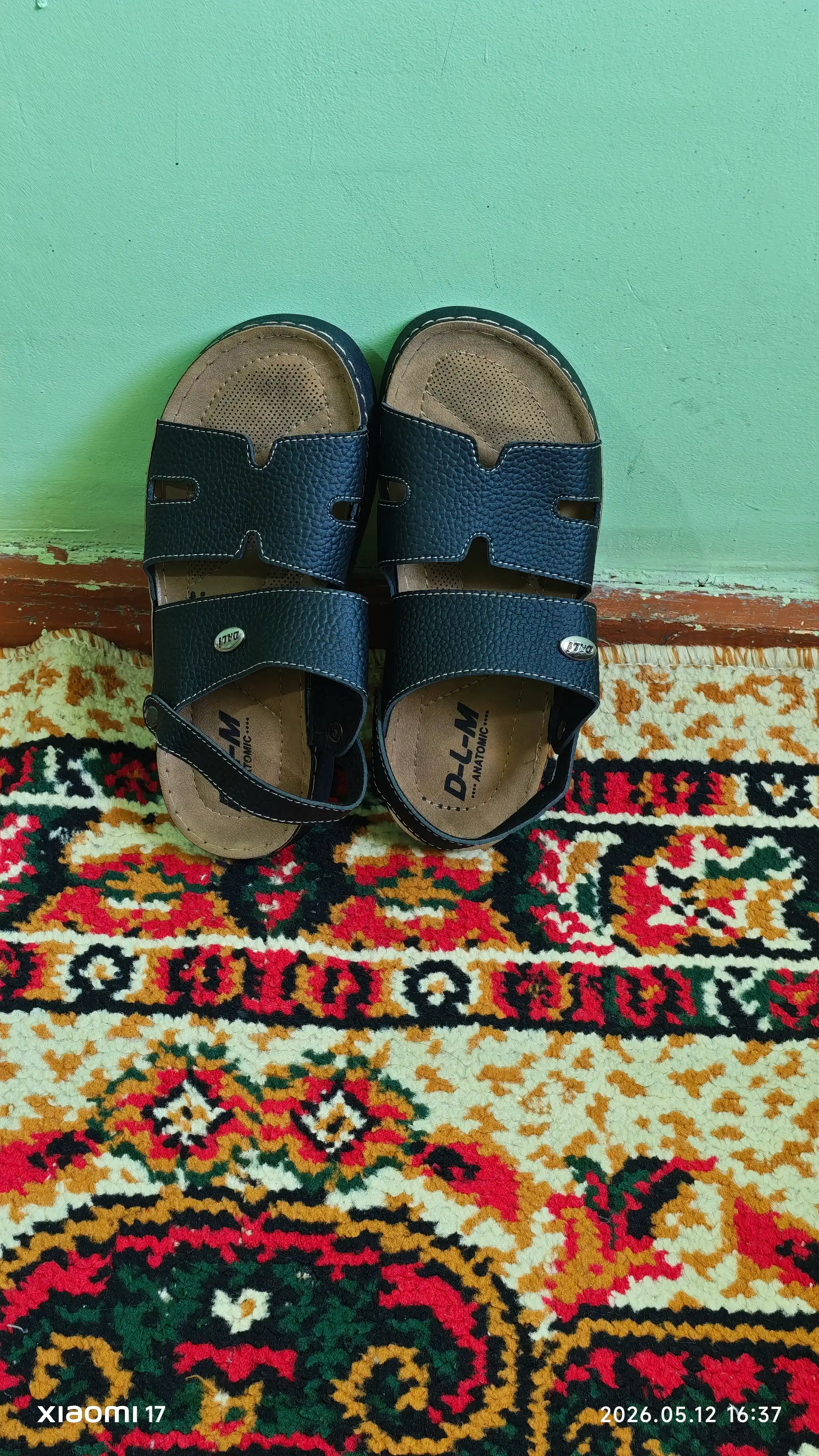 Erkaklar sandallari, erkaklar poyabzali, basanoshka basanojka sandallar, shippaklar