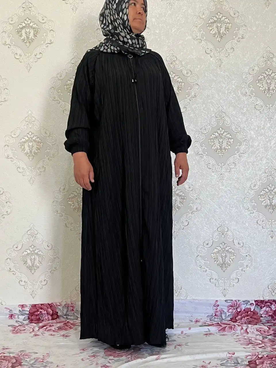 Ayollar uchun uzun yozgi abaya