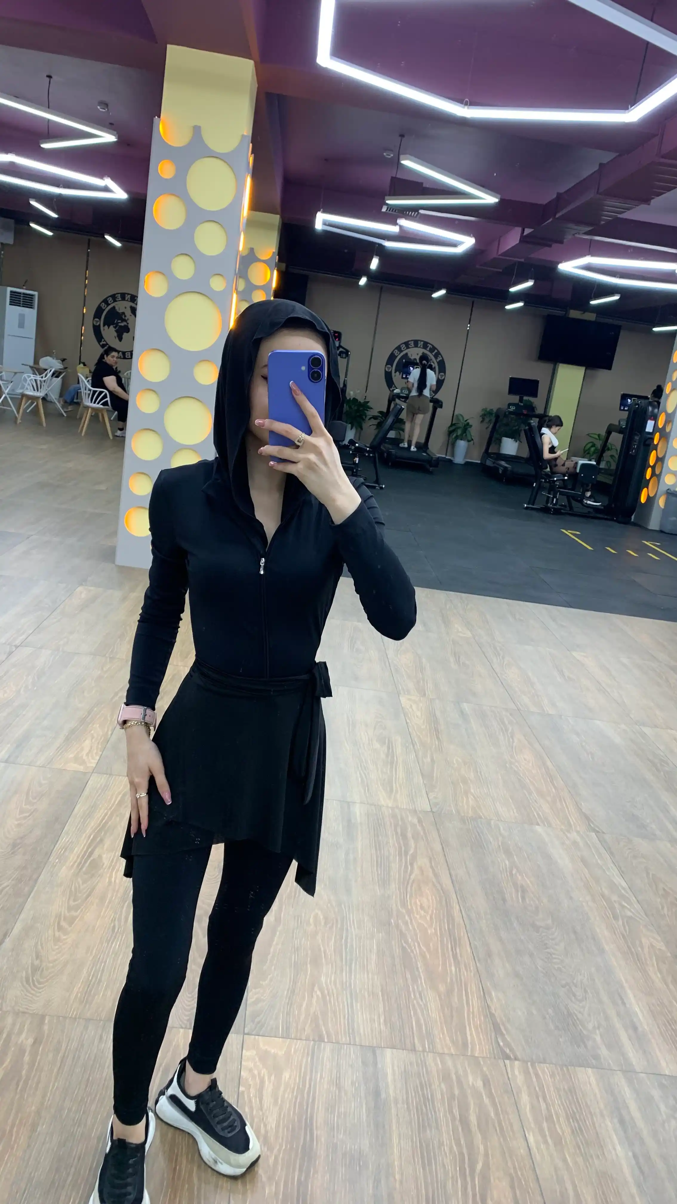 Ayollar uchun skims sport kombinezoni, fitnes va yoga uchun sport kostyumi