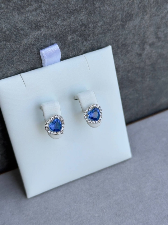 Серьги из серебра 925 пробы с фианитами в форме сердца