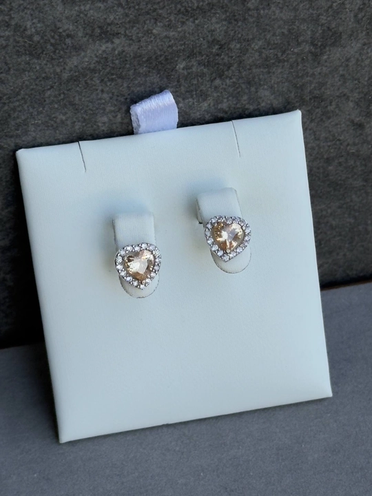 Серьги из серебра 925 пробы с фианитами в форме сердца