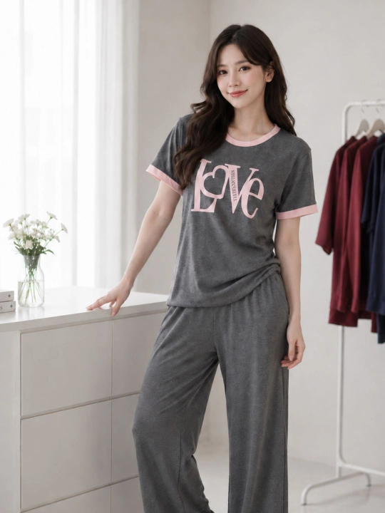 Pijama ayollar uchun, uy kiyimi, yengil matodan, o'lchamlar 46-48-50, M, L