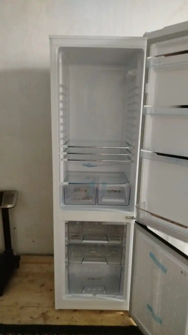 Sovutgich Artel HD 345 RND Eco-Frost, 265 litr, shovqinsiz 42 dB, A+ energiya tejamkor