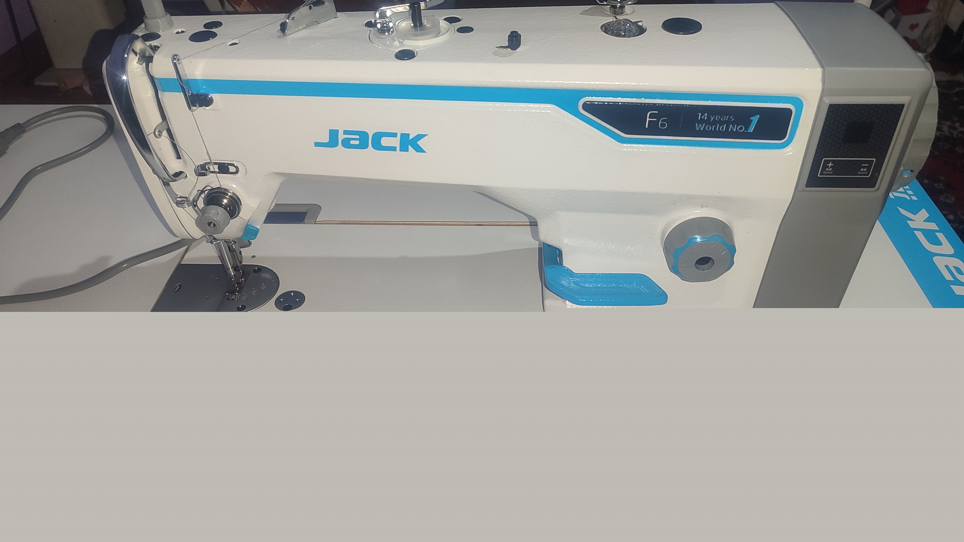 Jack F6 tikuv mashinasi, Jack F5 yangilangan versiyasi, sanoat tikuv mashina, to‘g‘ri chok
