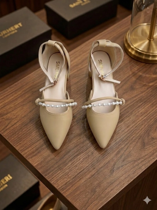 Ayollar uchun nafis tufli, o‘tkir uchli, marjonli, past poshnali, slingback model - 
