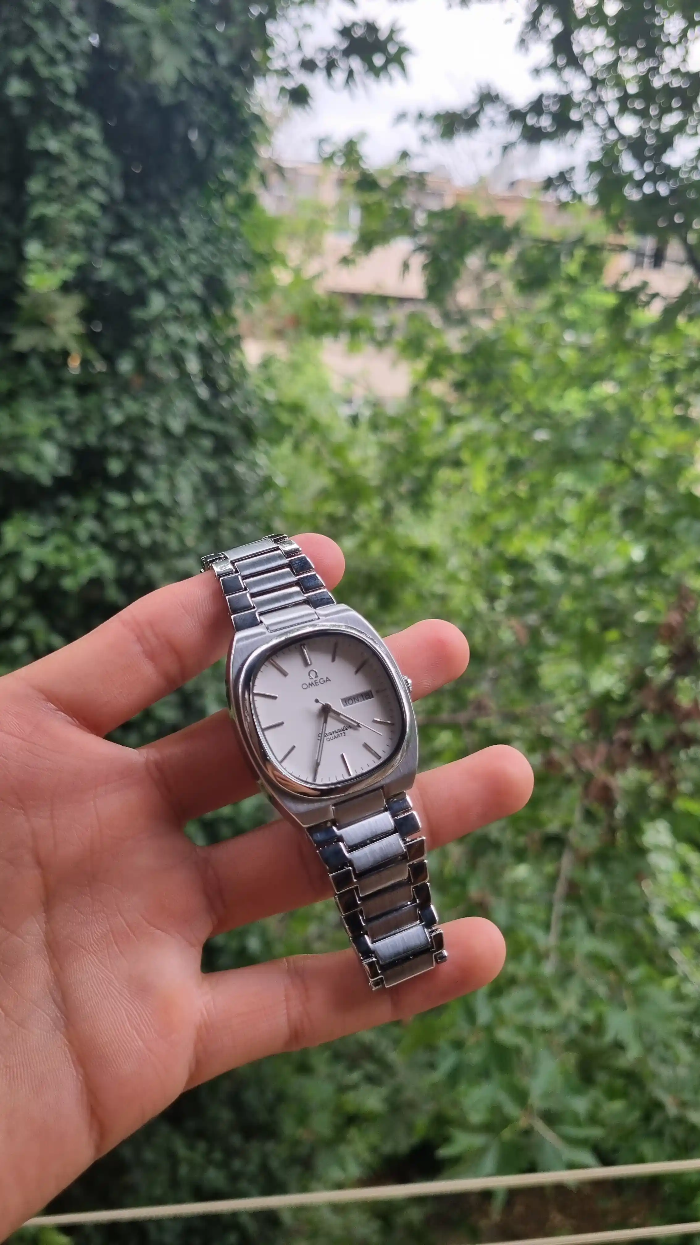 Erkaklar qo'l soati OMEGA klassik ko'rinish uchun, sovg'a qutisida