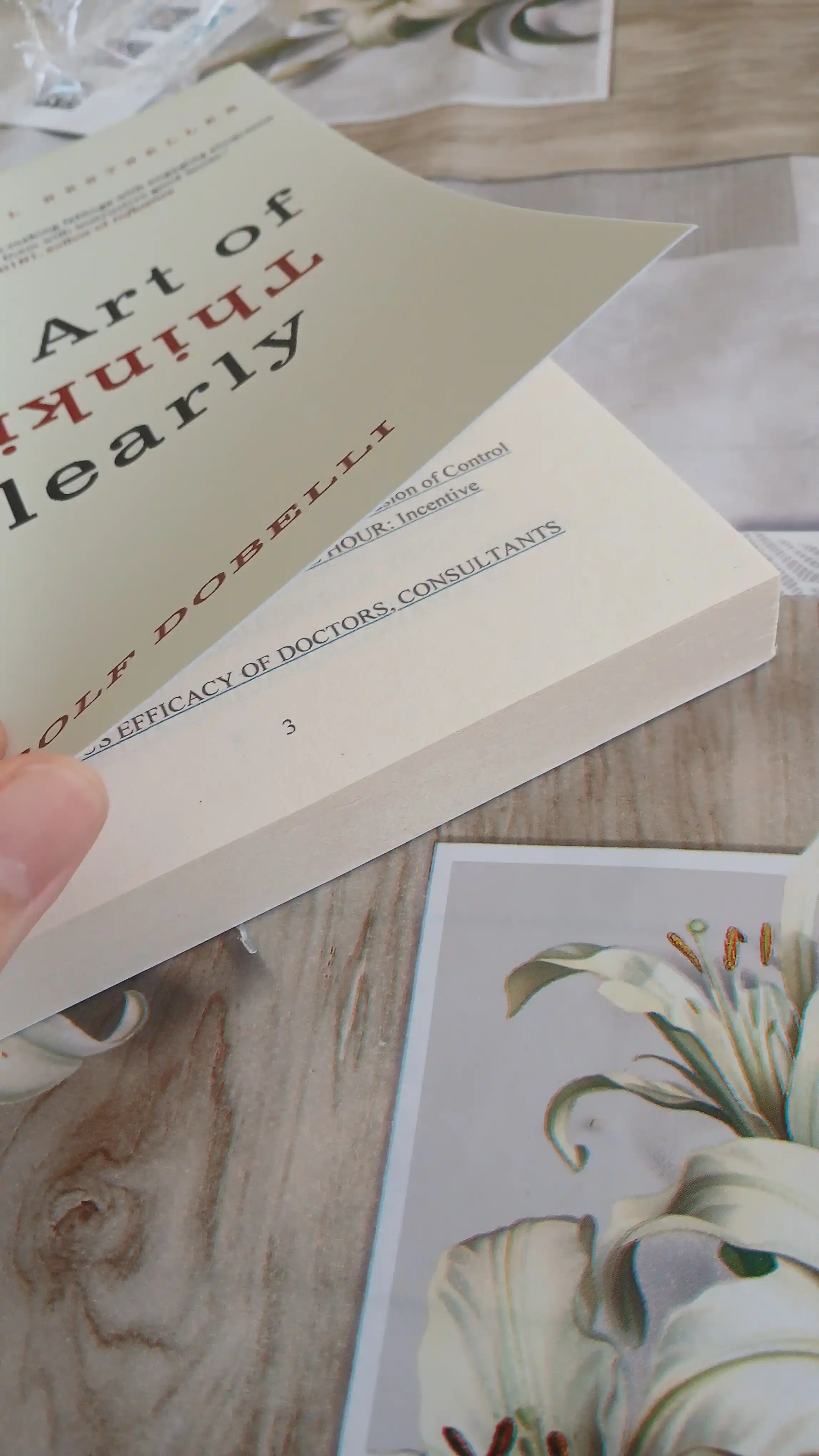 The art of thinking clearly. Rolf Dobelli (Книга на английском языке)