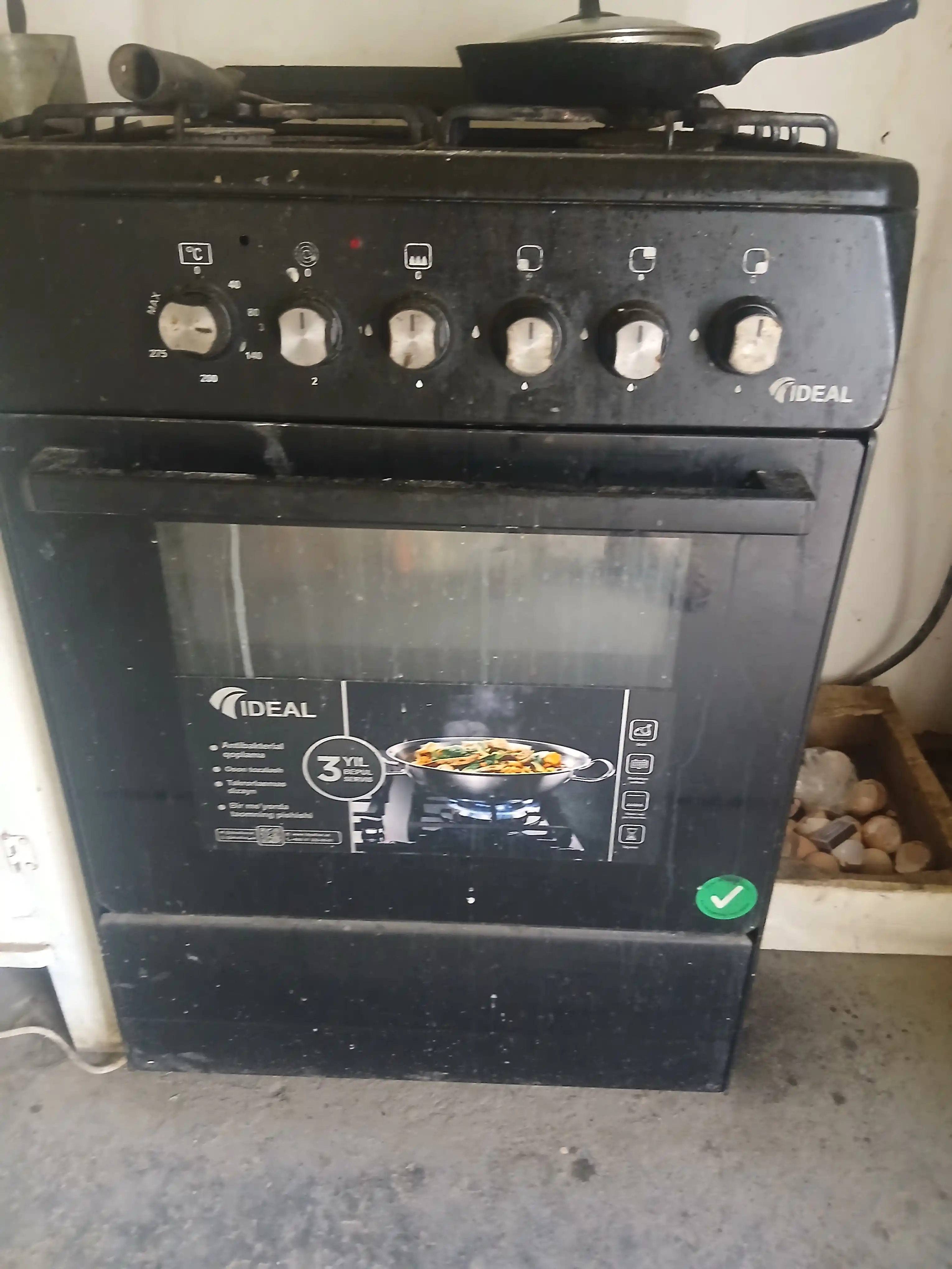 Gaz plita Ideal L305, 3+1 konforkali, pech hajmi 65 litr, 60 * 60