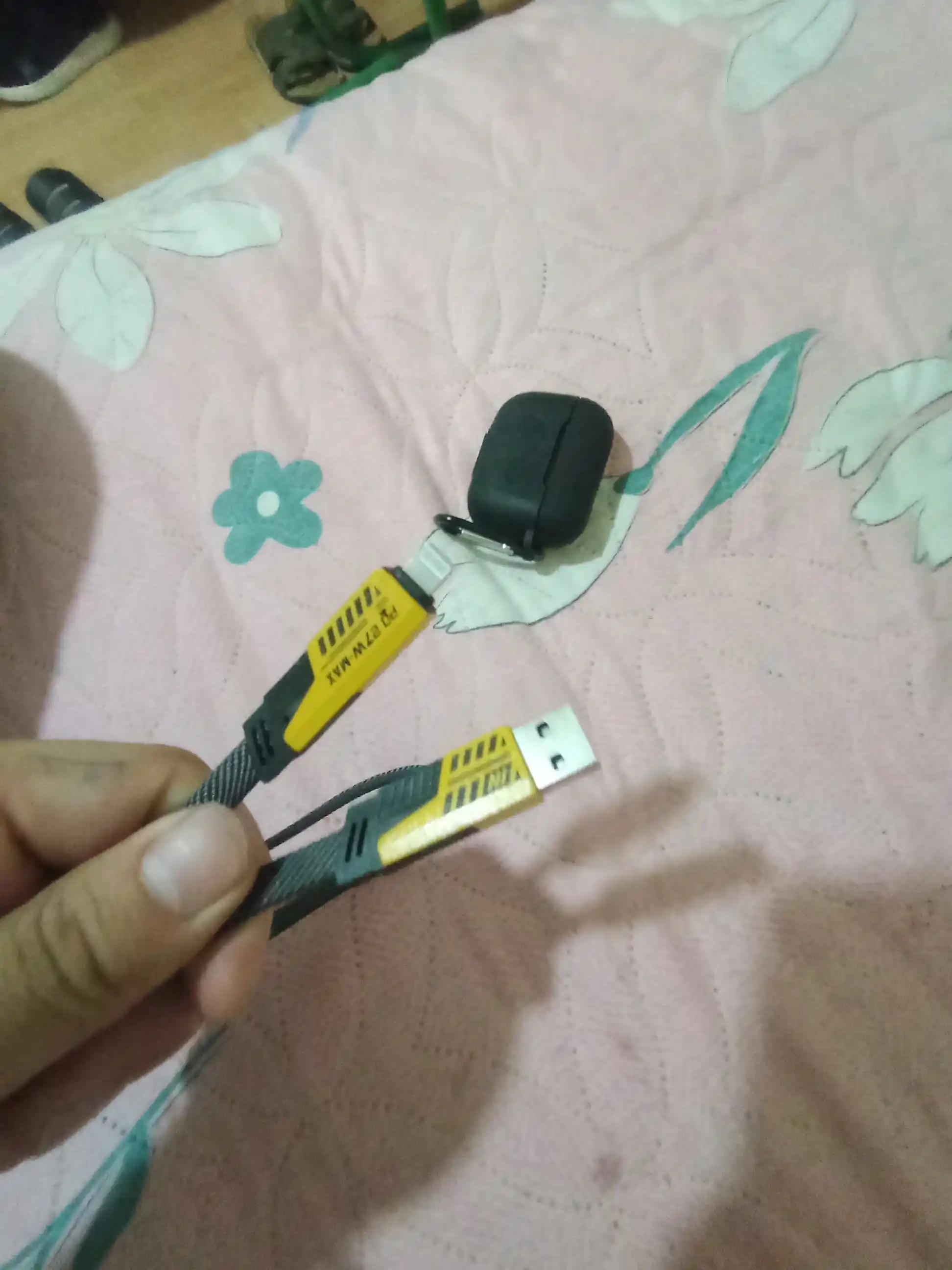 USB 4 TASI BIRDA Turbo Type-C/Lightning - USB-A/Type , быстрая зарядка