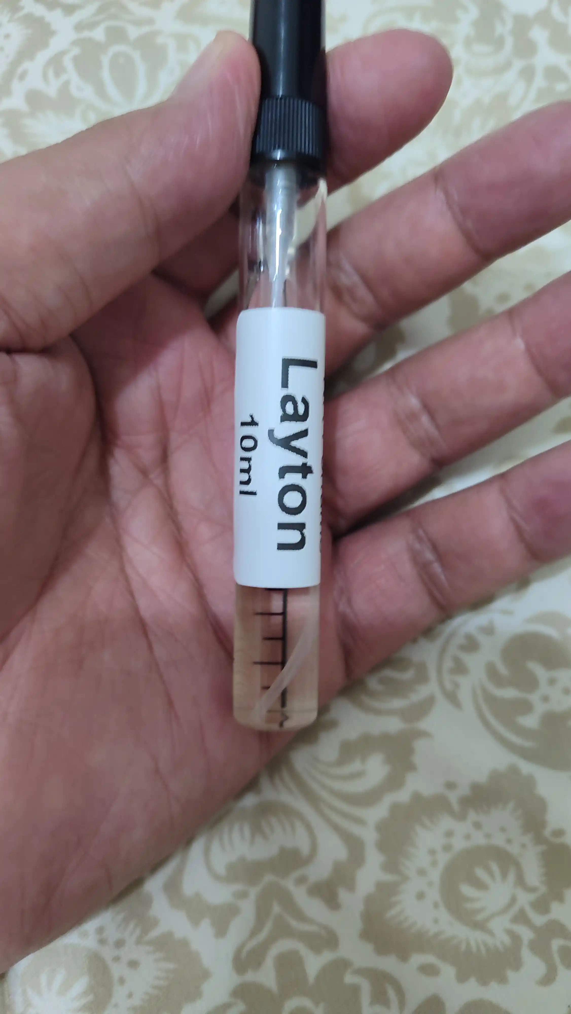 Atir Layton Parfums de Marly, erkaklar va ayollar uchun