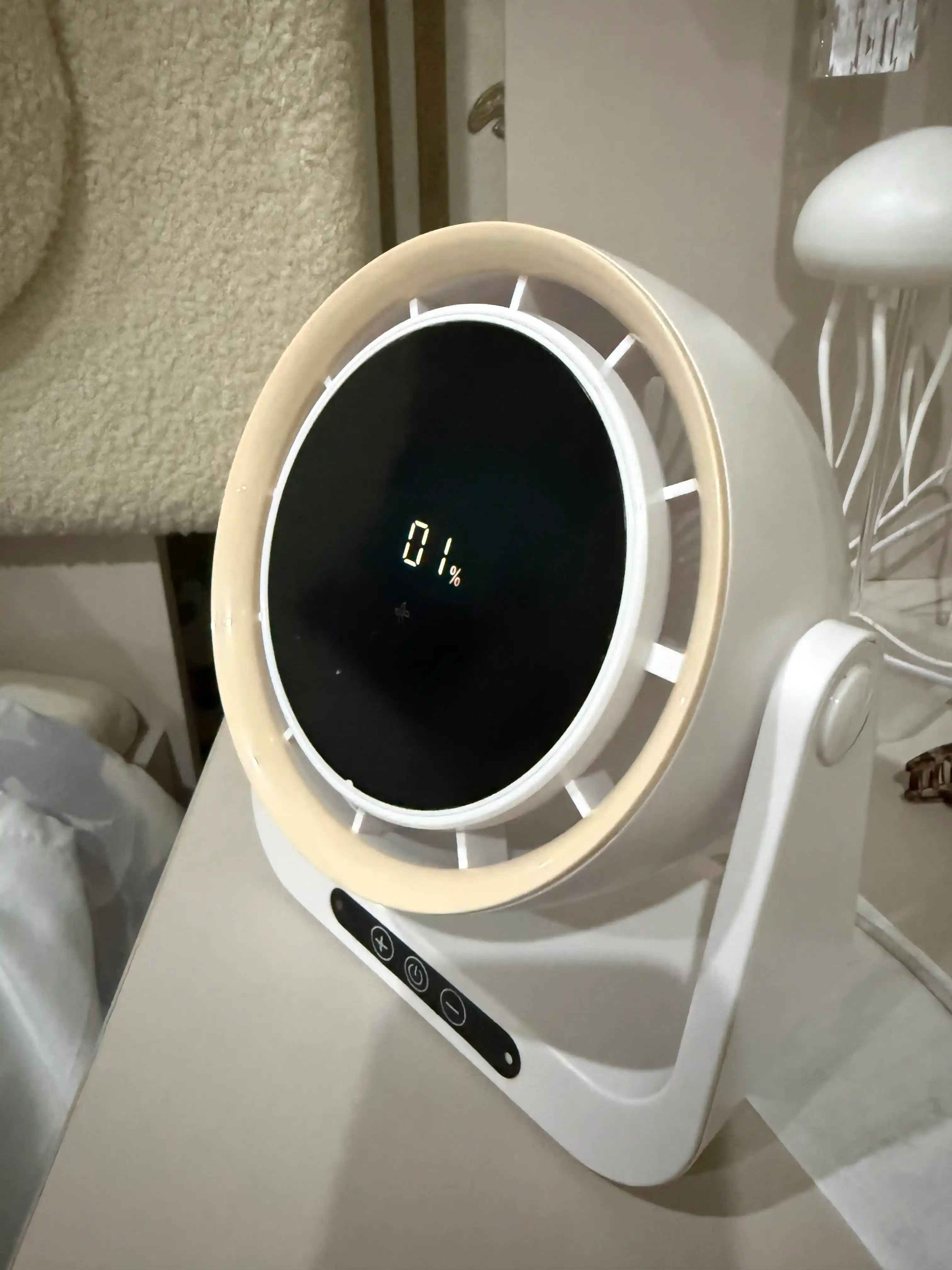 Simsiz 2-in-1 ventilyatori, 5 tezlik, LED zaryadlash, lager va uy uchun