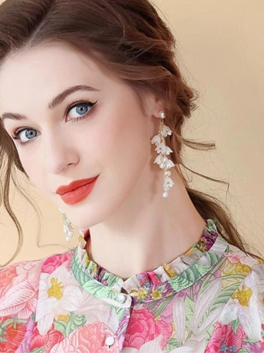 Ayollar uchun bluzka, ofis, o'qish va maktab uchun