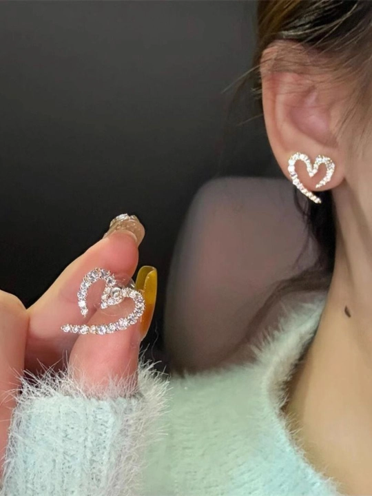 Серьги для женщин