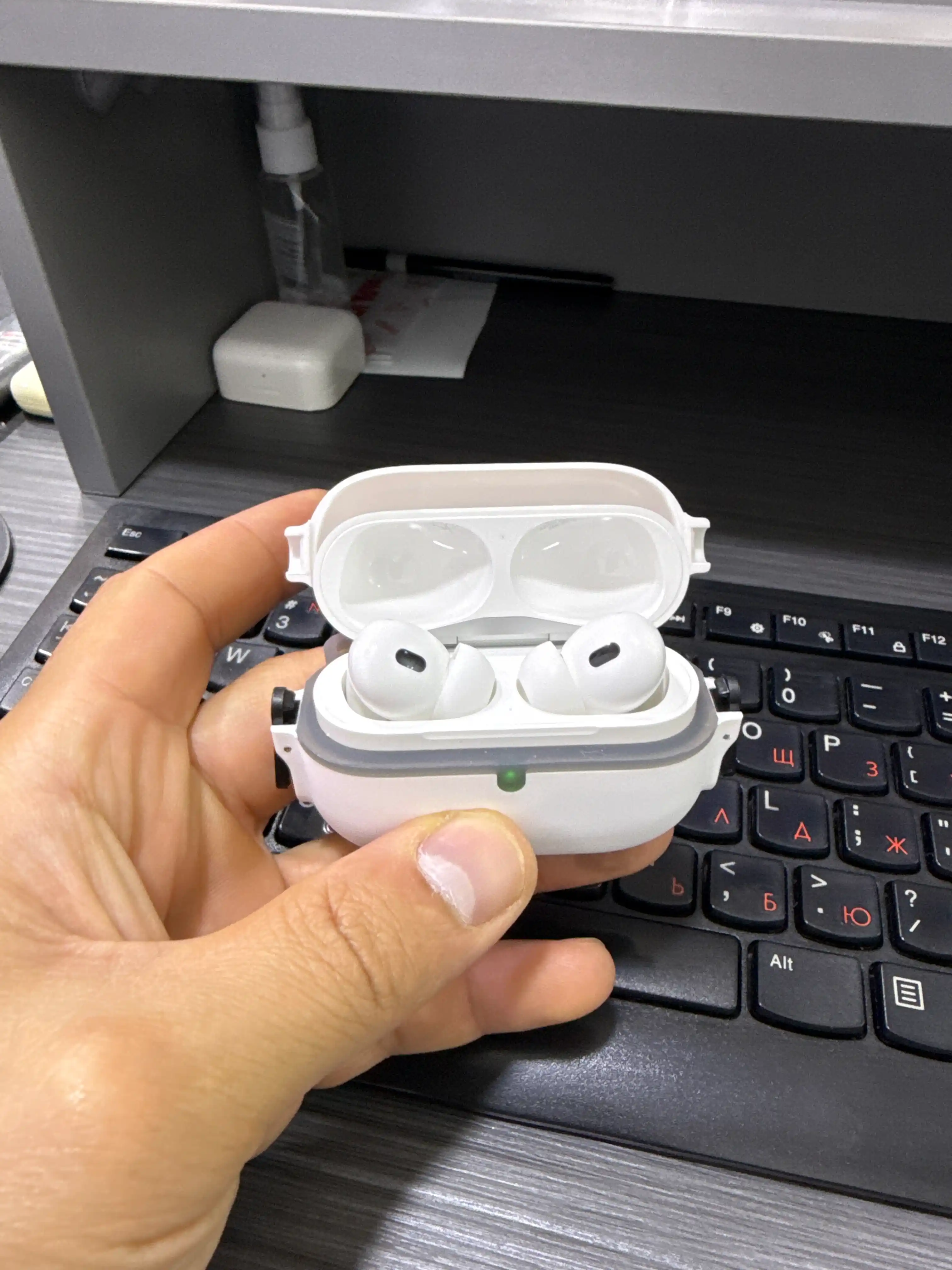 Многоуровневый защитный чехол для наушников AirPods