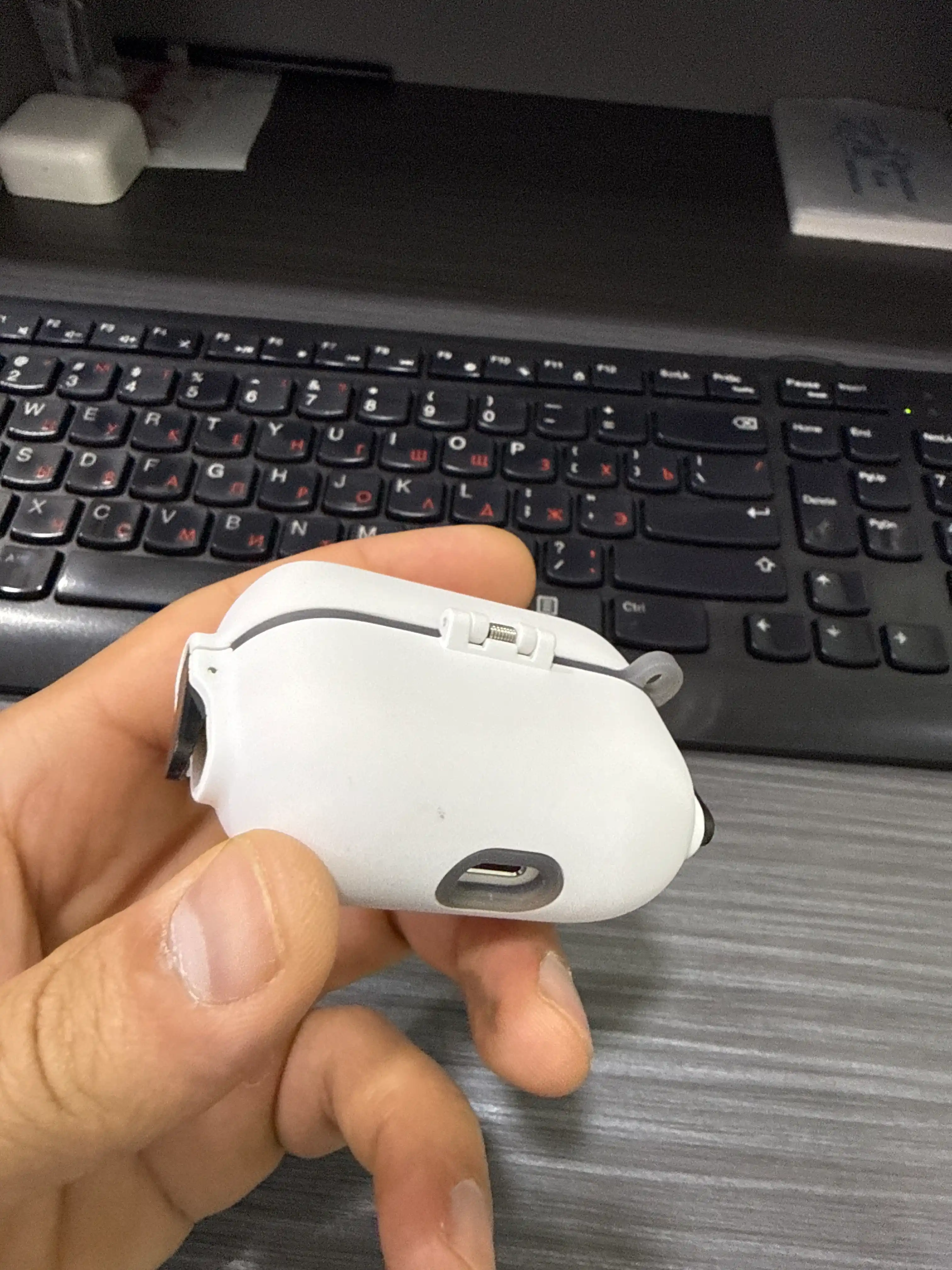 Многоуровневый защитный чехол для наушников AirPods