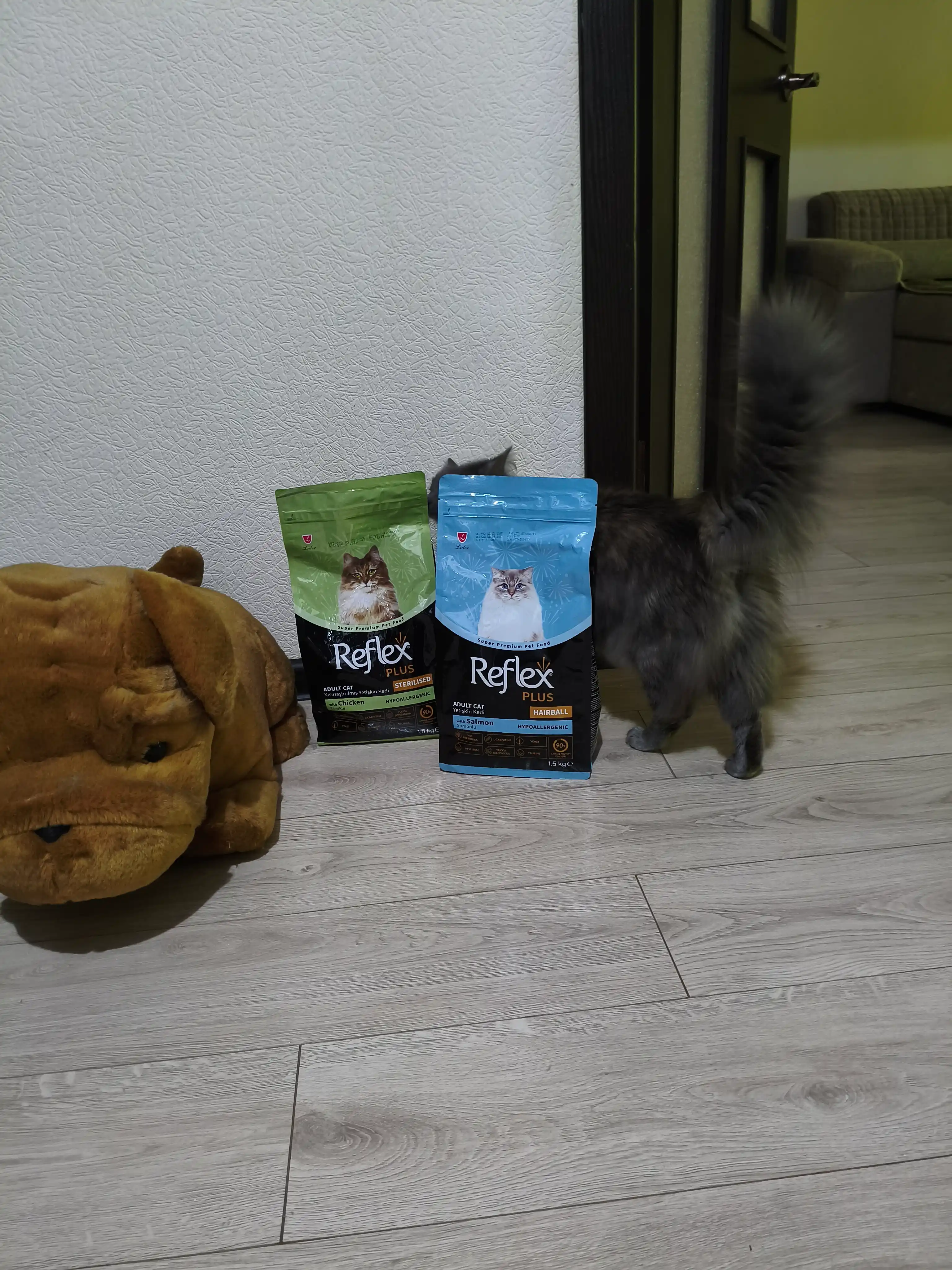 Reflex Plus Sterilised Chicken сухой корм с курицей для стерилизованных кошек, 1.5 кг