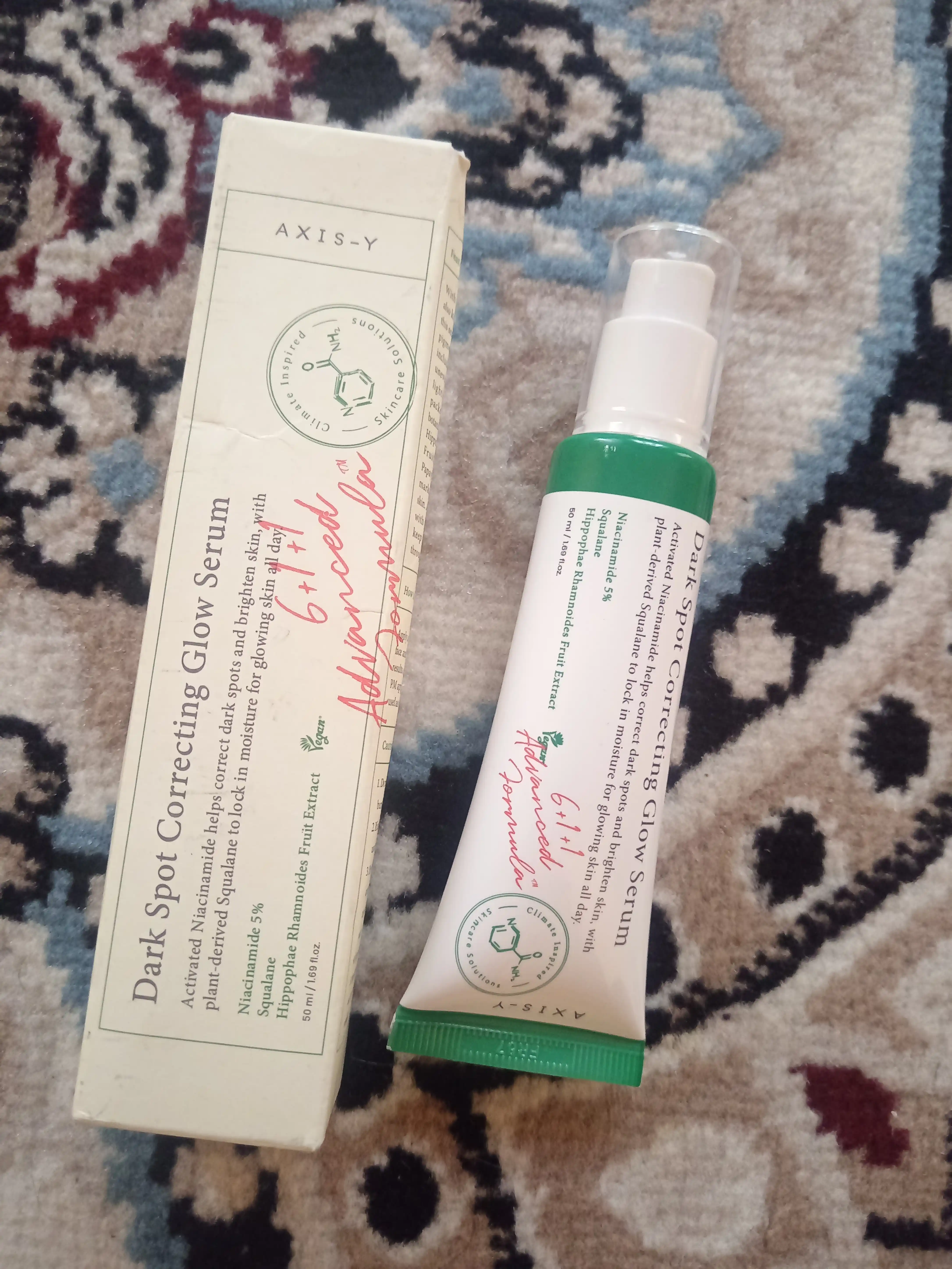 Dark Spot Correcting Glow Serum tiniqlashtiruvchi zardobi, Axis-Y 50 ml