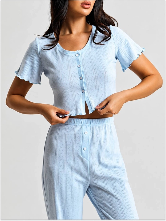 Ayollar uchun Pinterest uslubidagi yumshoq ajur pijama – shortik va shimli, Pinterest