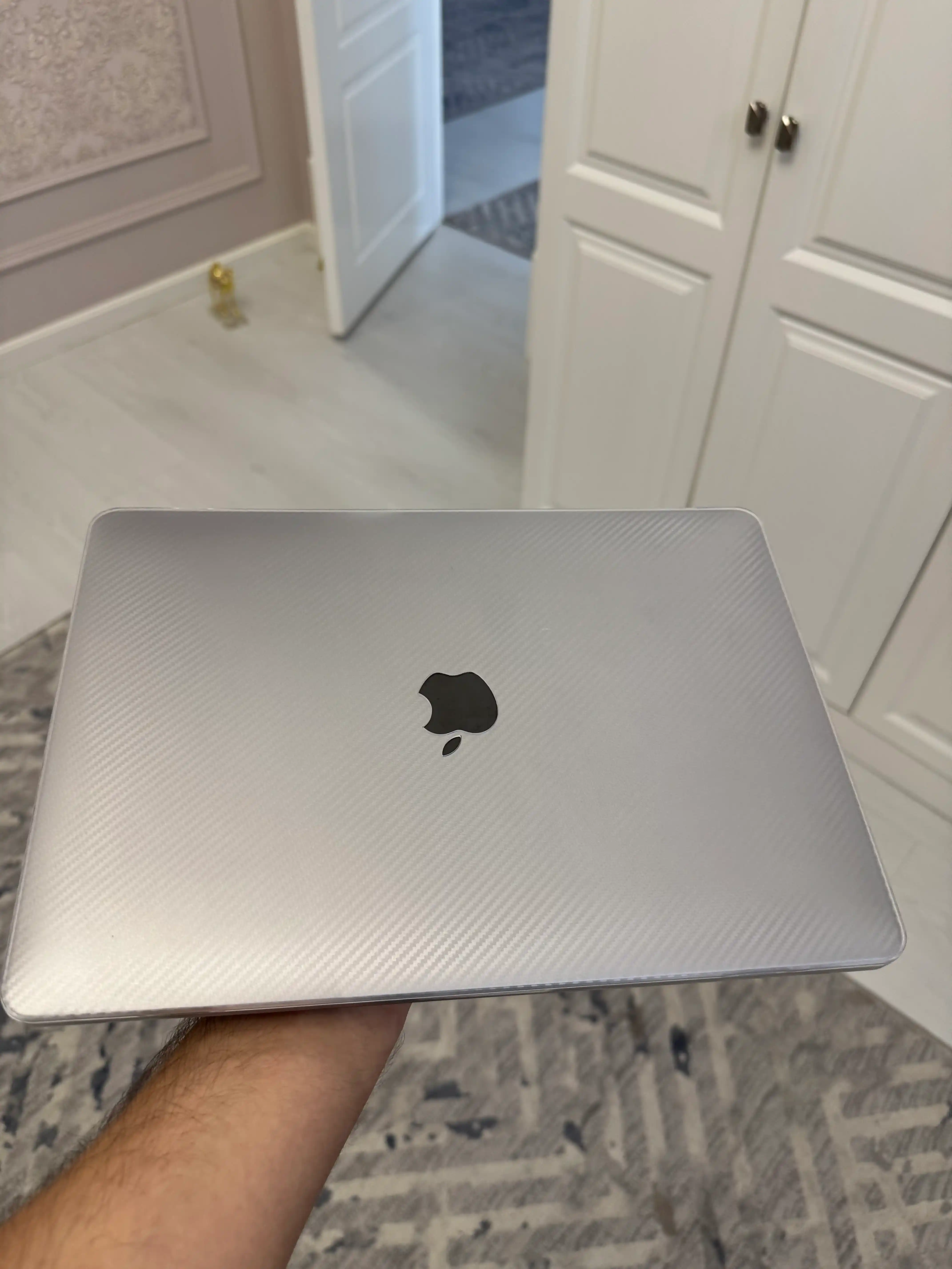 Macbook g‘ilofi/himoyasi, Macbook Air/Pro 13.3/13.6