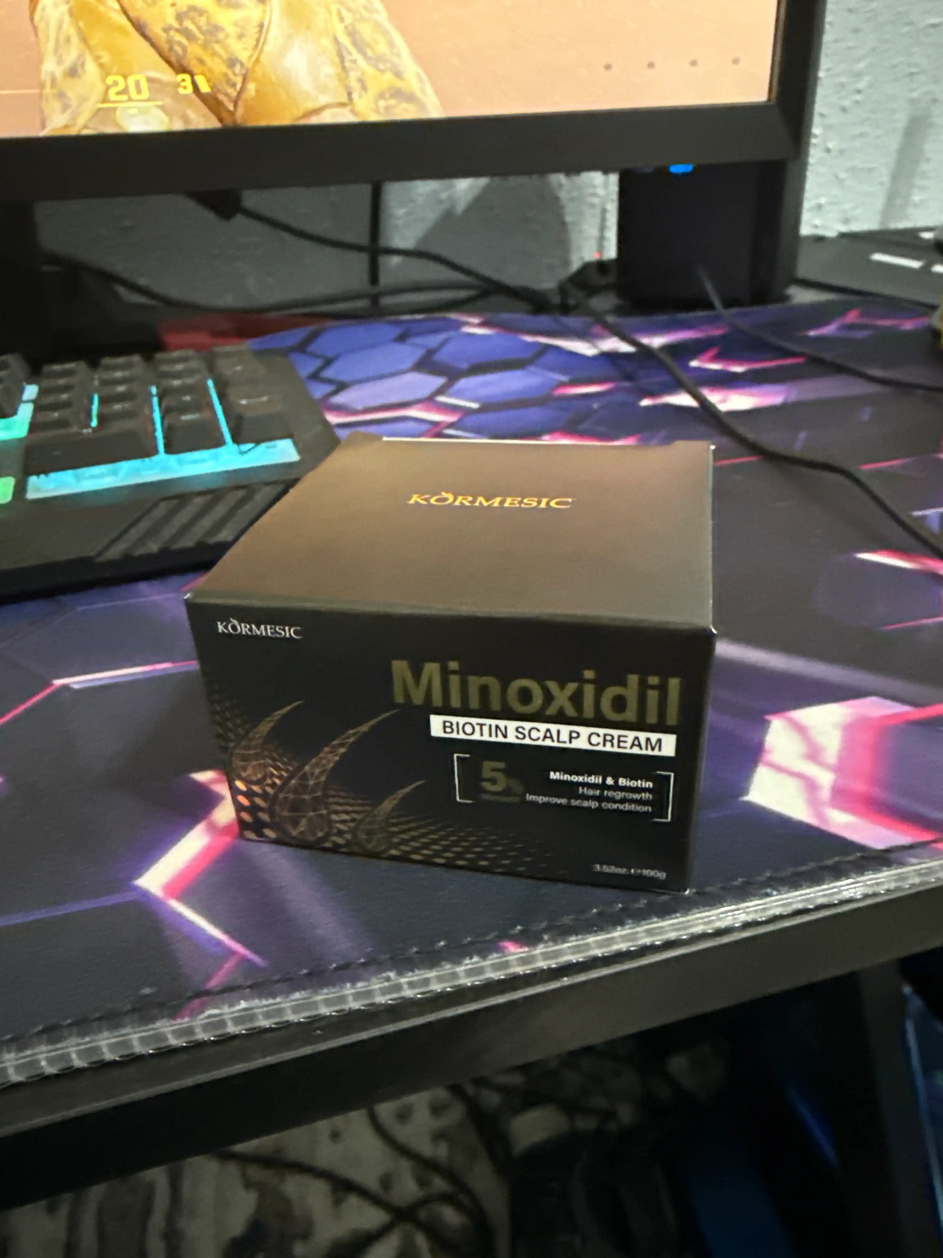 5% Minoksidil va 100g Biotinli bosh terisi massaj kremi