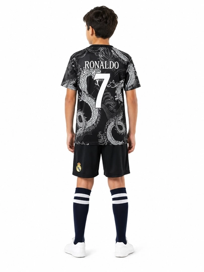 Футбольная форма Real Madrid