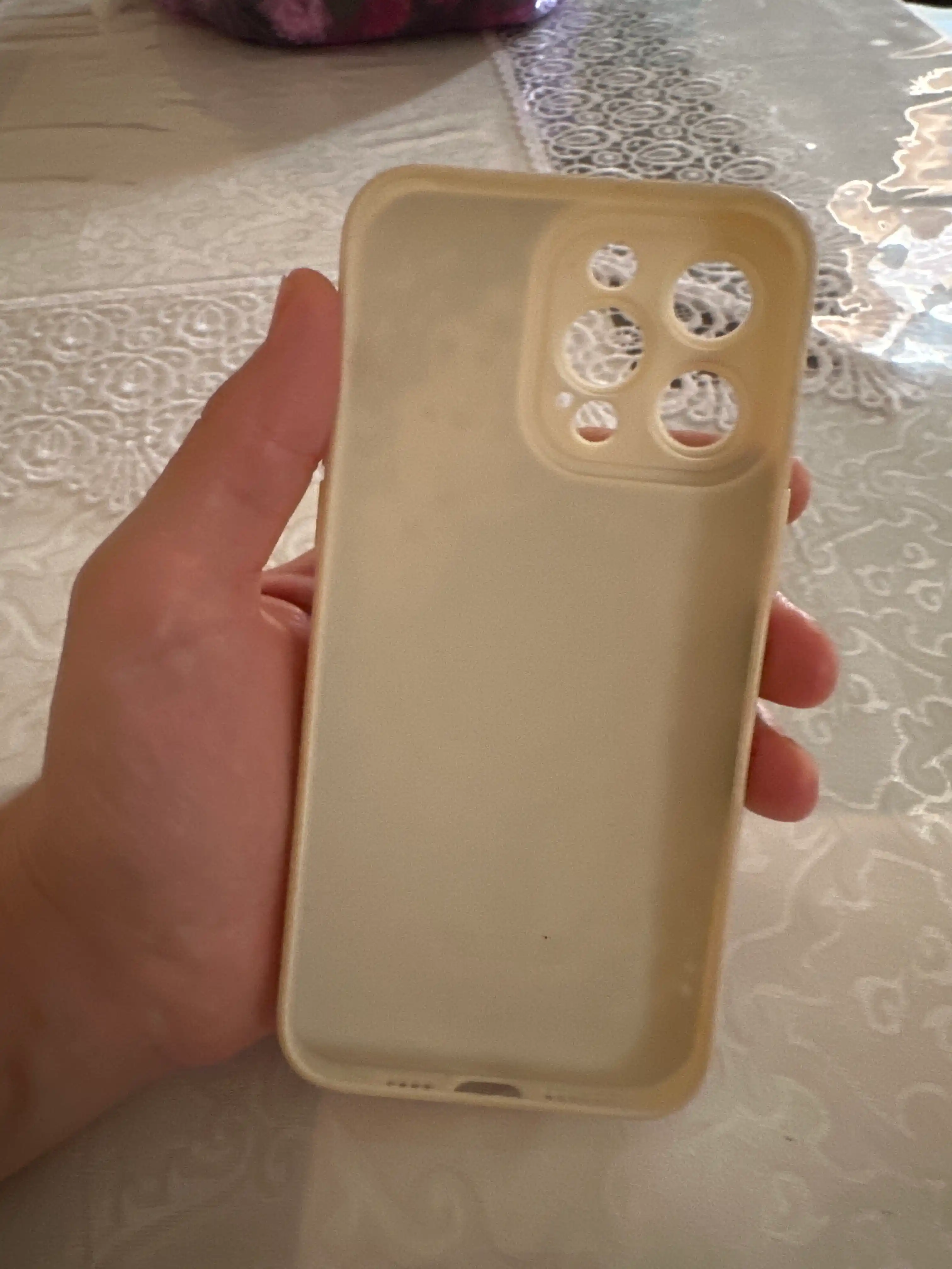 Iphone 13, 13 pro 13 pro max 14, 14 pro 14 pro max 15, 15 pro, 15 pro max uchun g'ilof