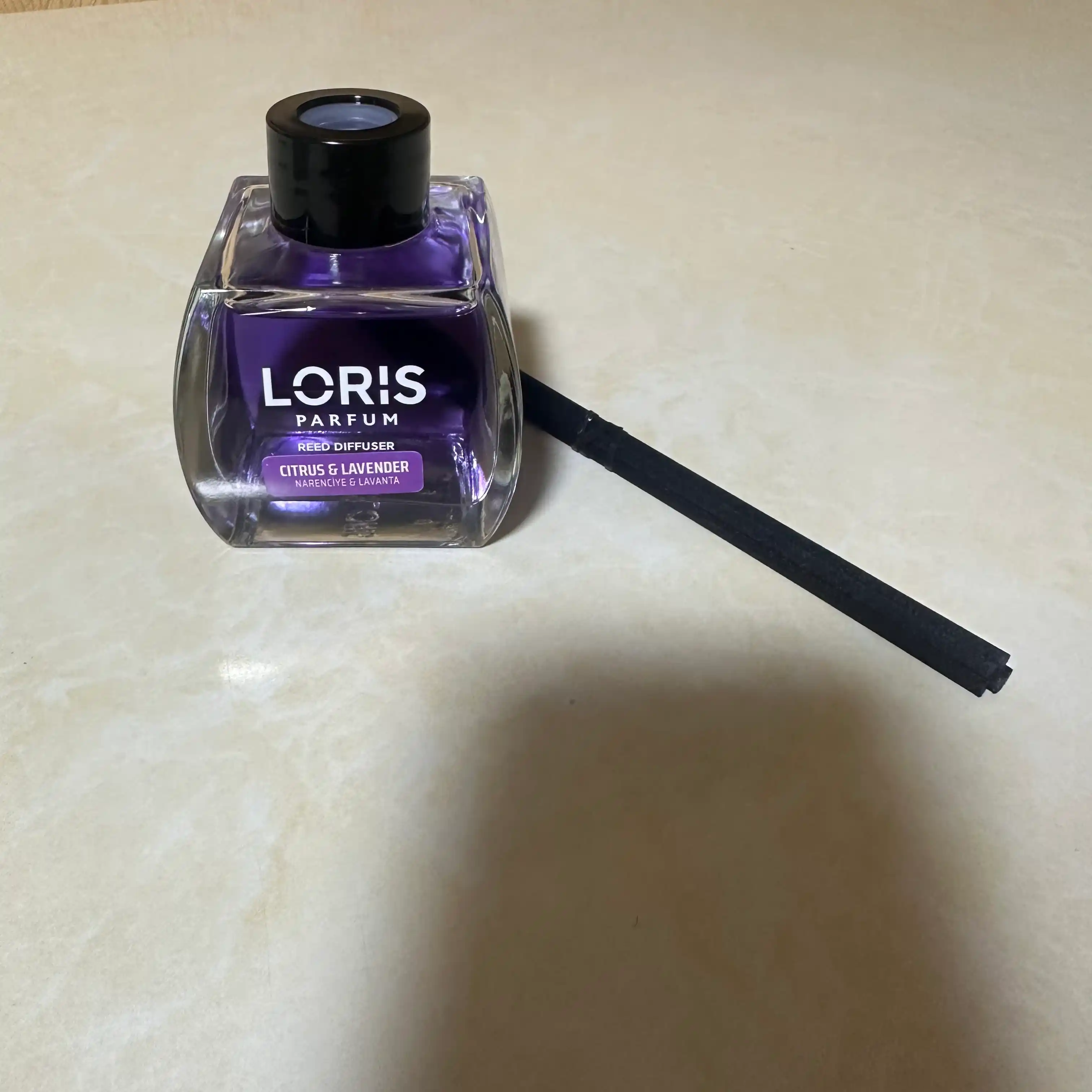 Aromadiffuzor Loris 120 ml, uy va offis uchun xushbo'ylantirgich (tayoqchalari bilan)