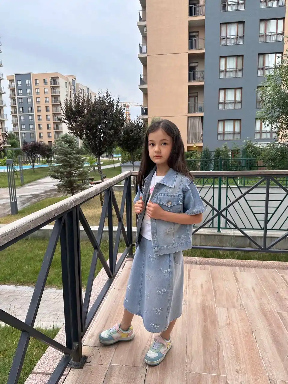 Стильные и удобные комплекты для девочек, двух- и трехпредметные комплекты
