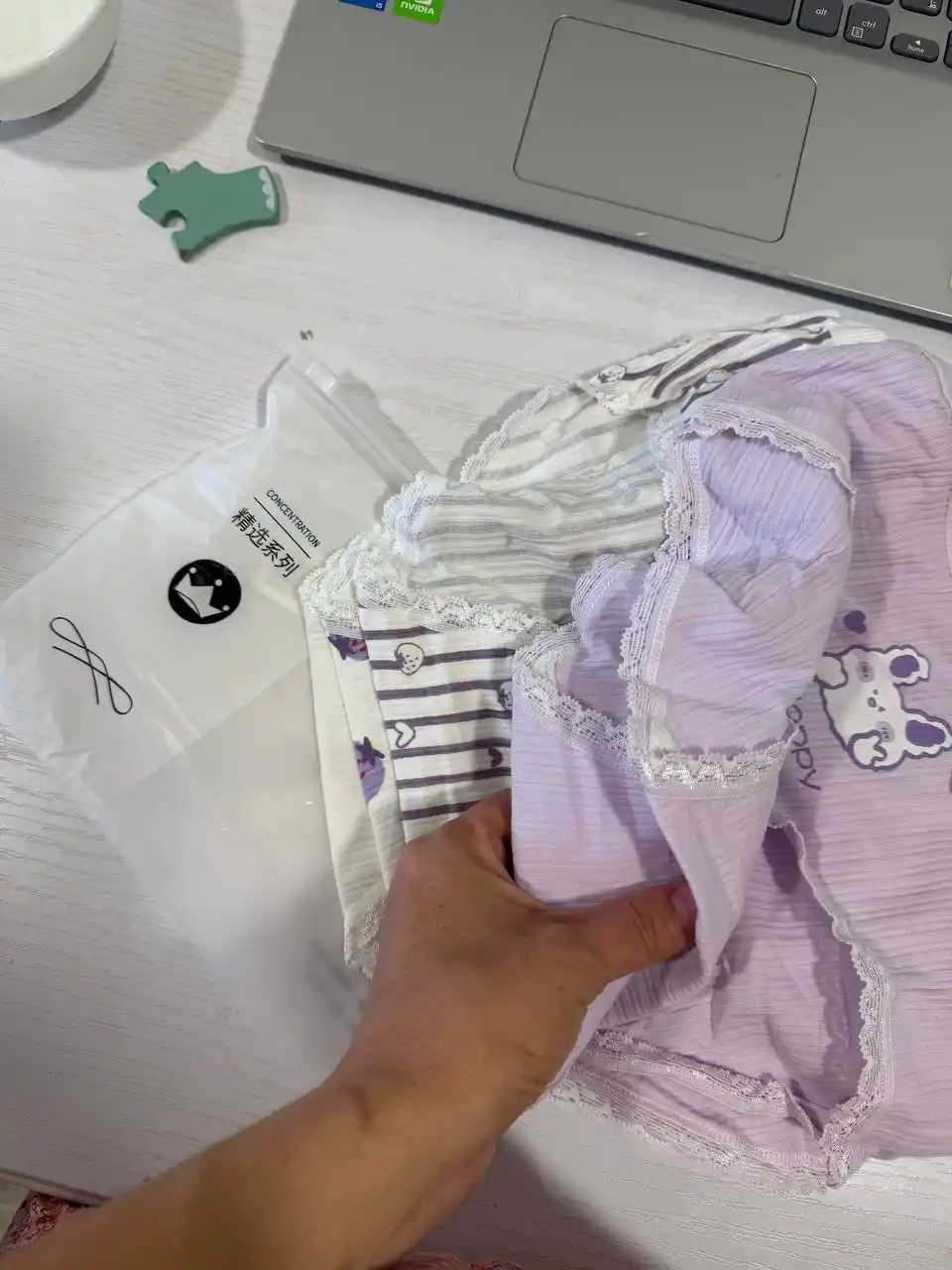 Ayollar va qizlar ichki kiyimi, trusiklar, paxtalik trusiklar, to‘plamda 5 dona