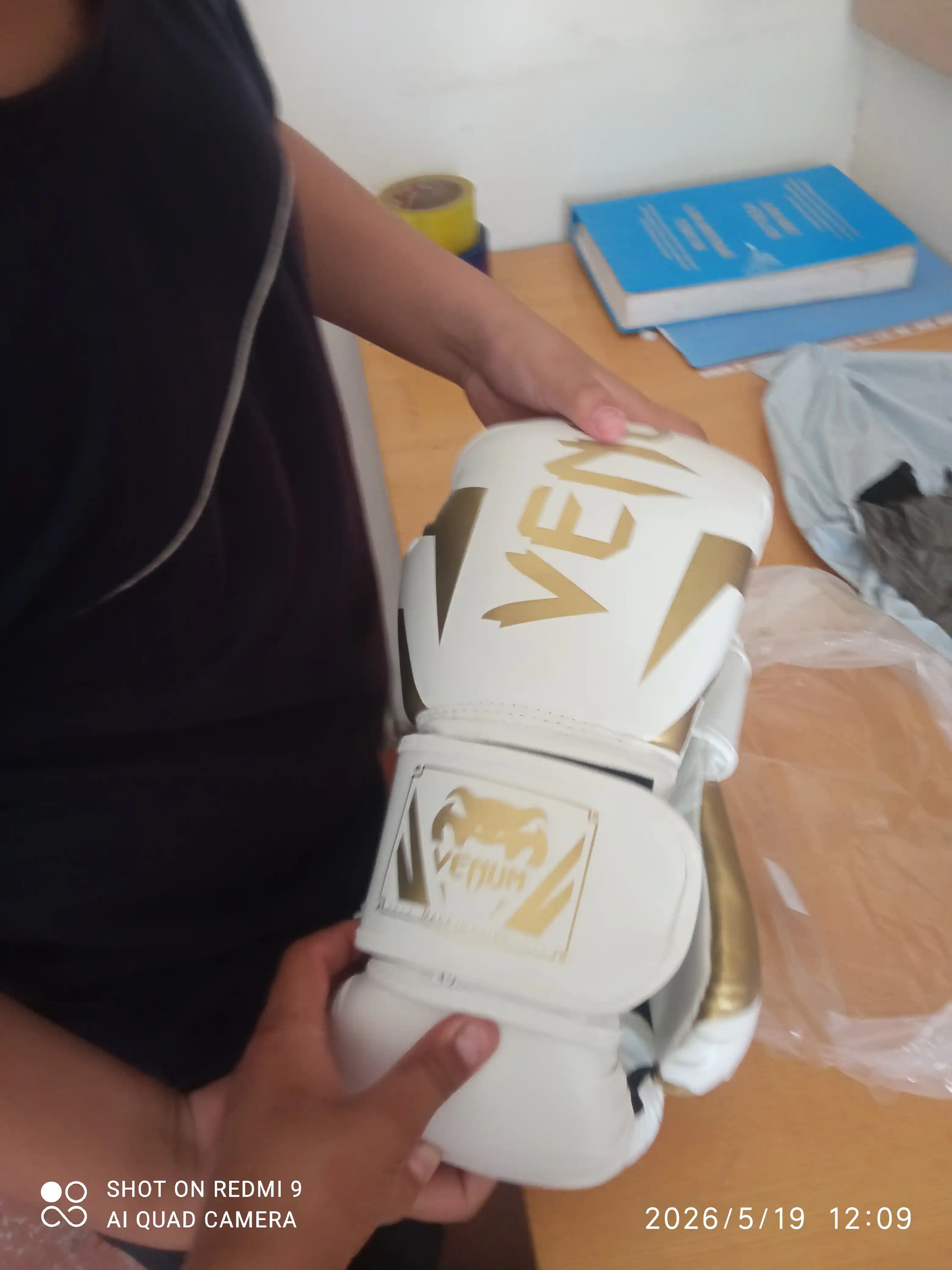 Venum boks qo‘lqoplari — boks, sparring va fitnes uchun professional qo‘lqoplar, 10–14 oz