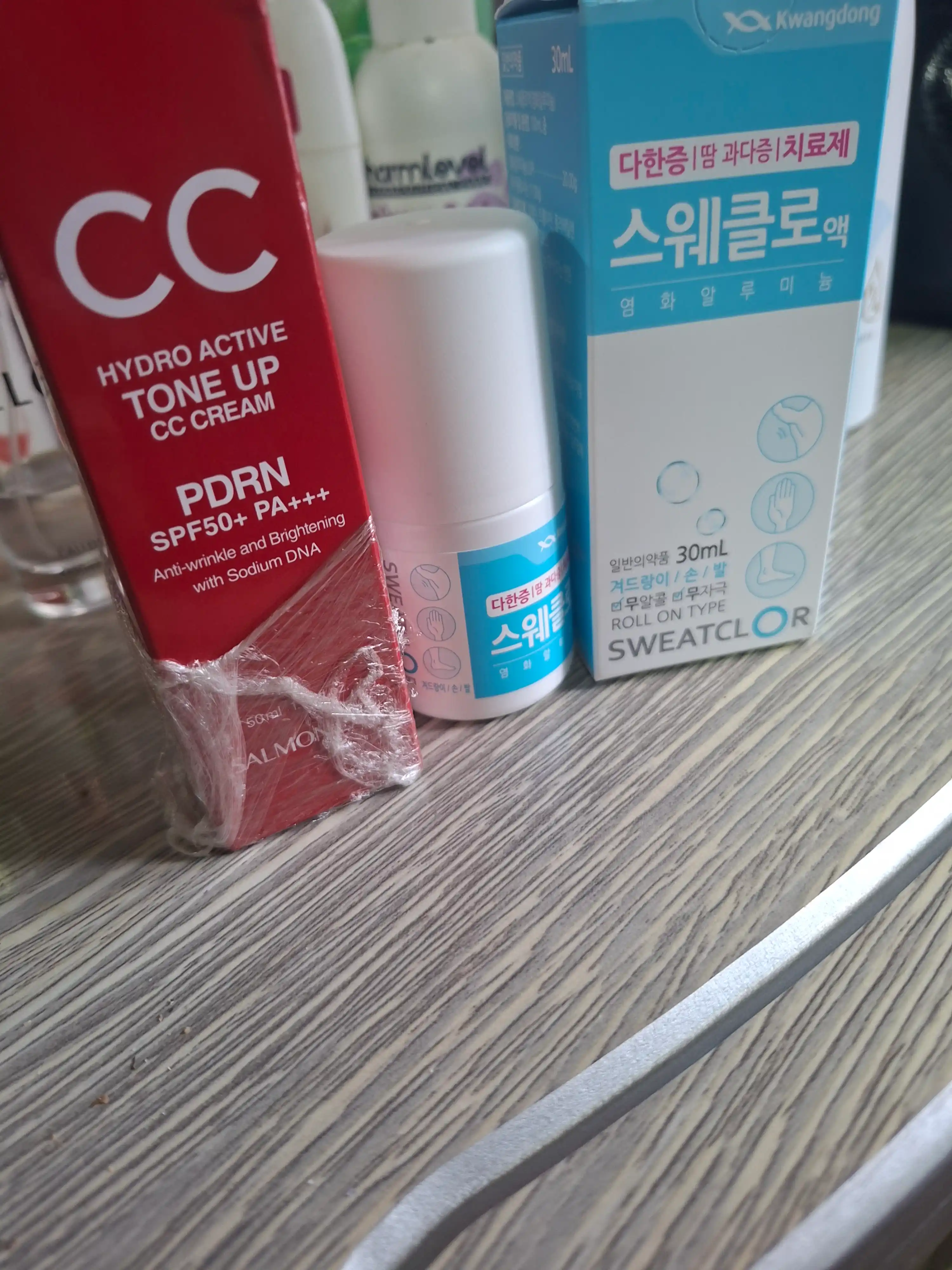 CC крем SPF50 тон ап крем для лица осветляющий крем pdrn salmon lab