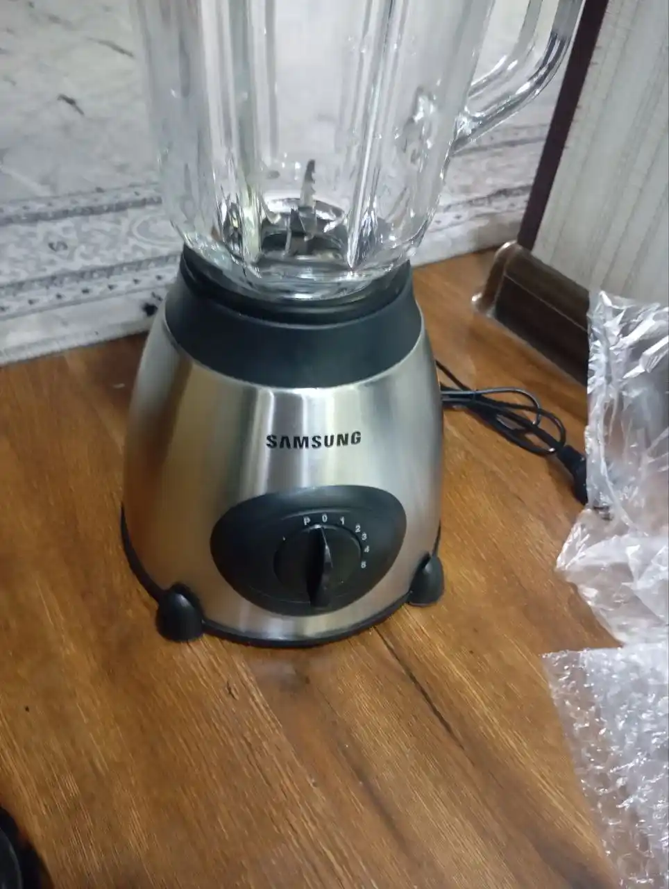 Statsionar blender, muz maydalaydigan 1,5 litrli smuzi-blender