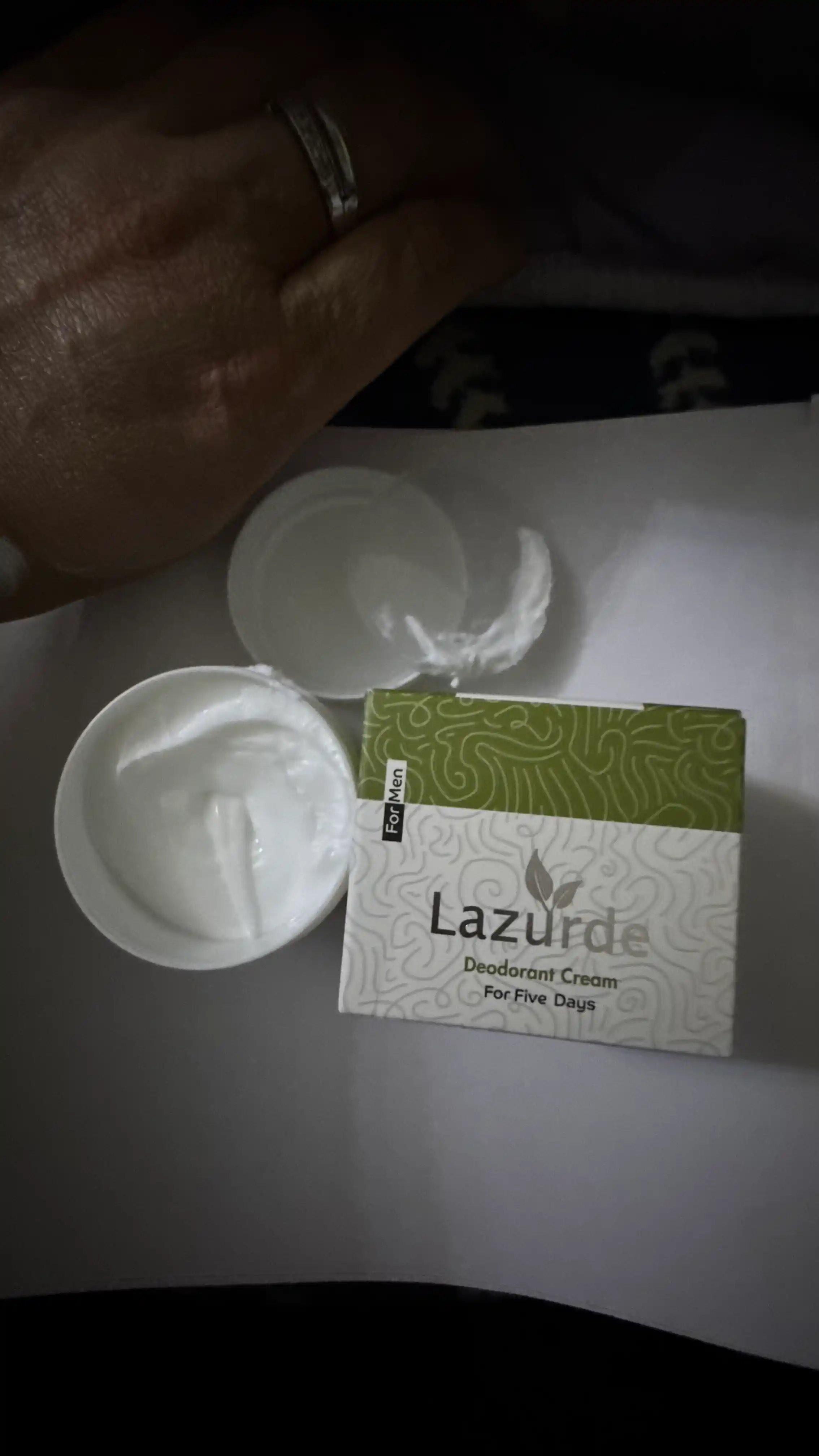 Lazurde Ayollar uchun dezodorant, ter hidiga qarshi antiperspirant krem, 50 gr