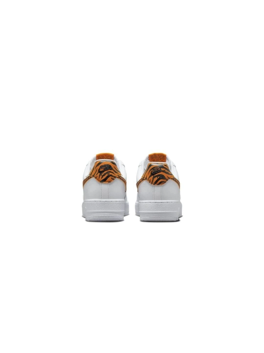 Кроссовки Nike Wmns Air Force 1 ’07 “Tiger Stripes”