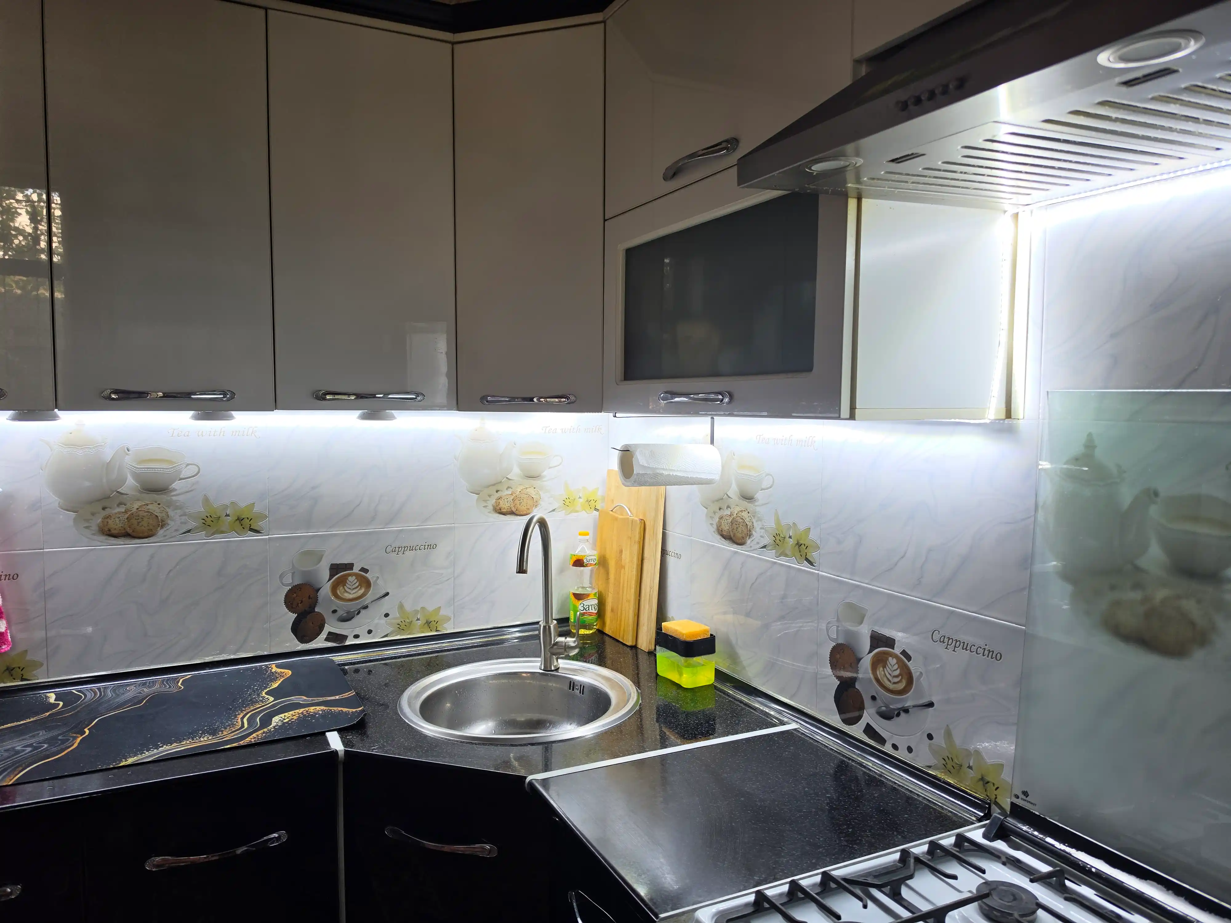 LED Lenta 120D IP65 — Namga chidamli, 10 sm kesiladigan, 3 xil rang