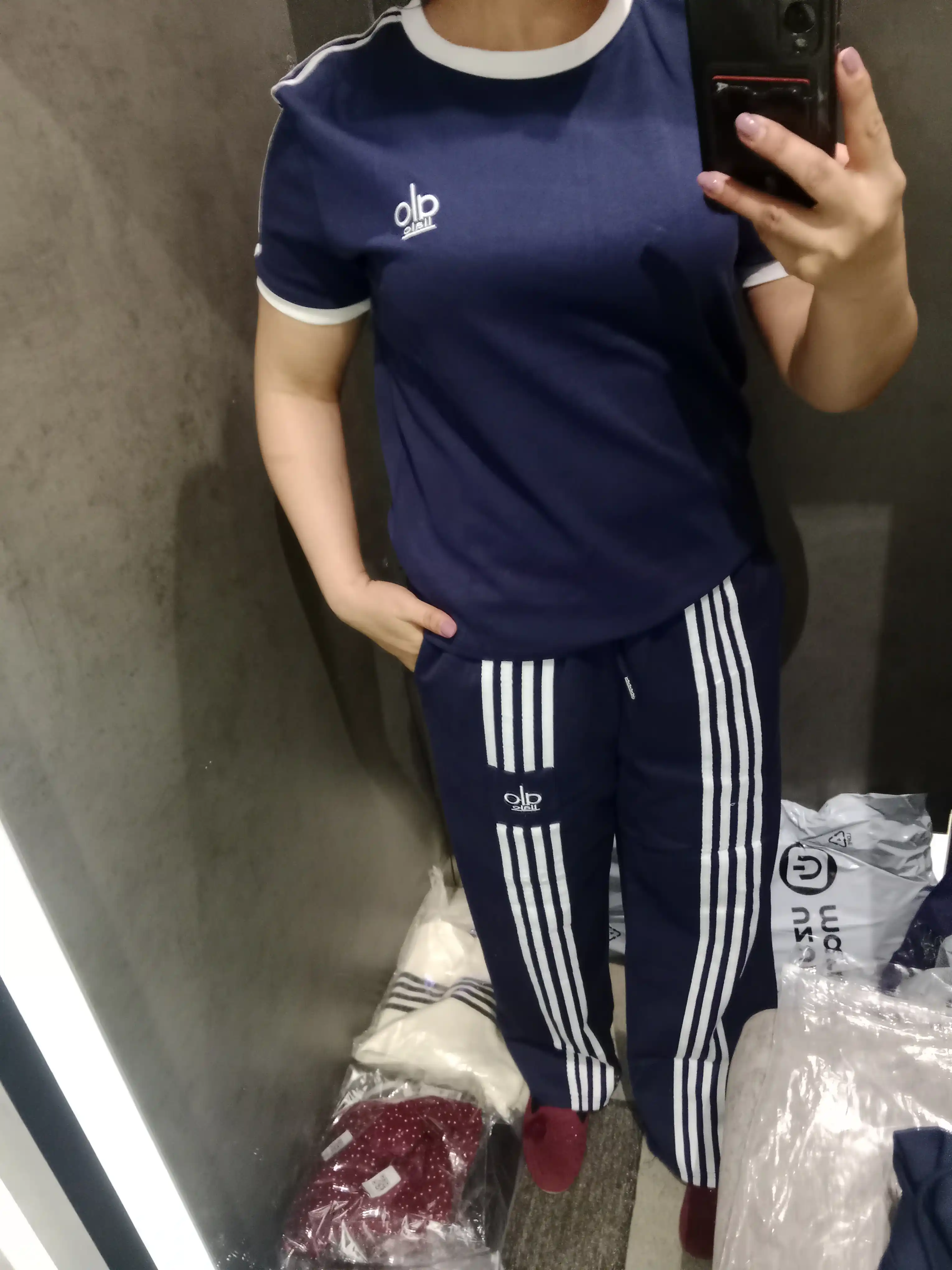 Ayollar uchlik sport kostyumi, 3 dona, shim, futbolka, kurtka, paxta tolali, yozgi-kuzgi, 46-52 o‘lcham