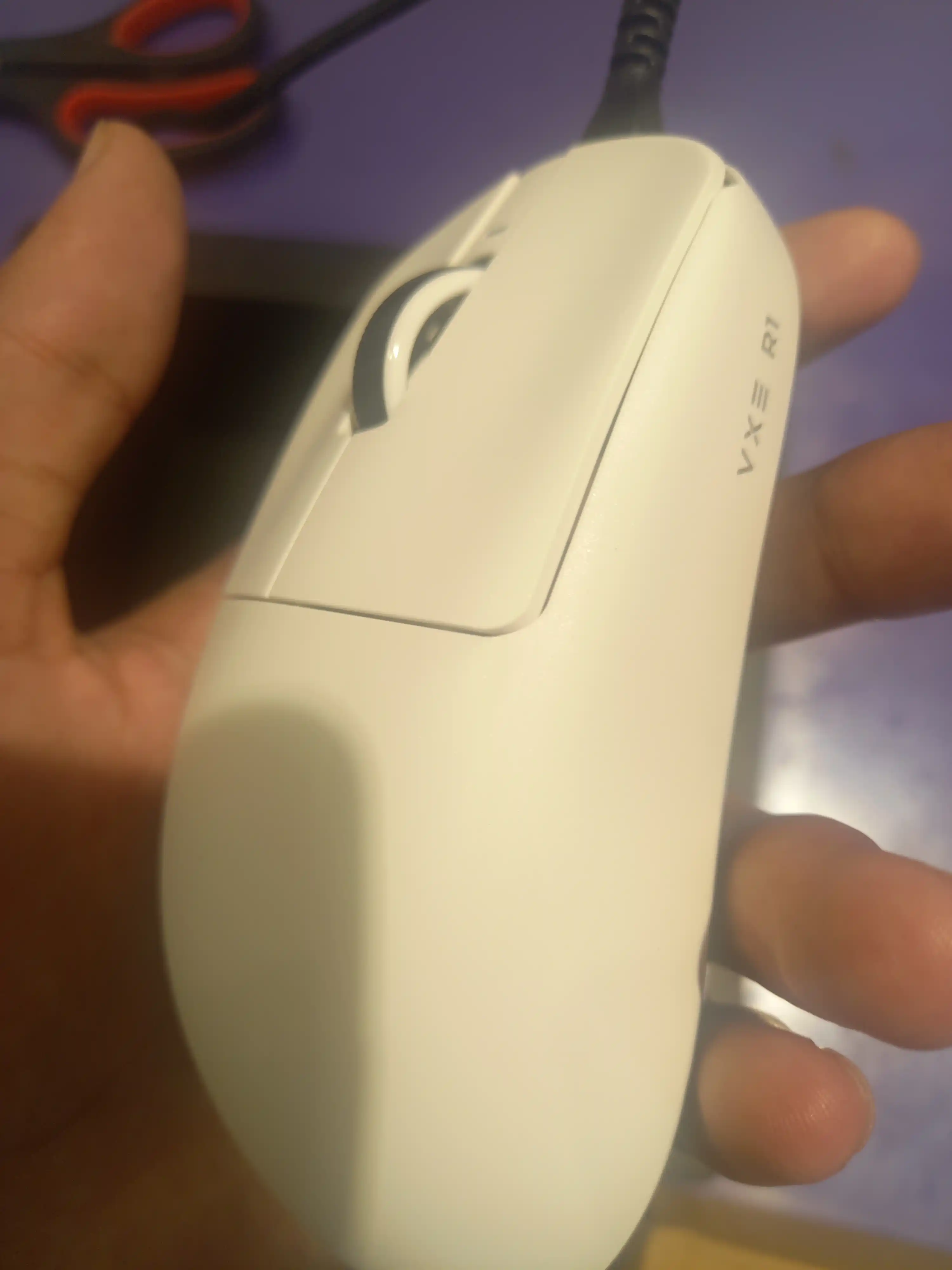 ATK A9 Plus, A9 Air, VXE R1 S, R1 SE+ — simsiz gaming sichqoncha