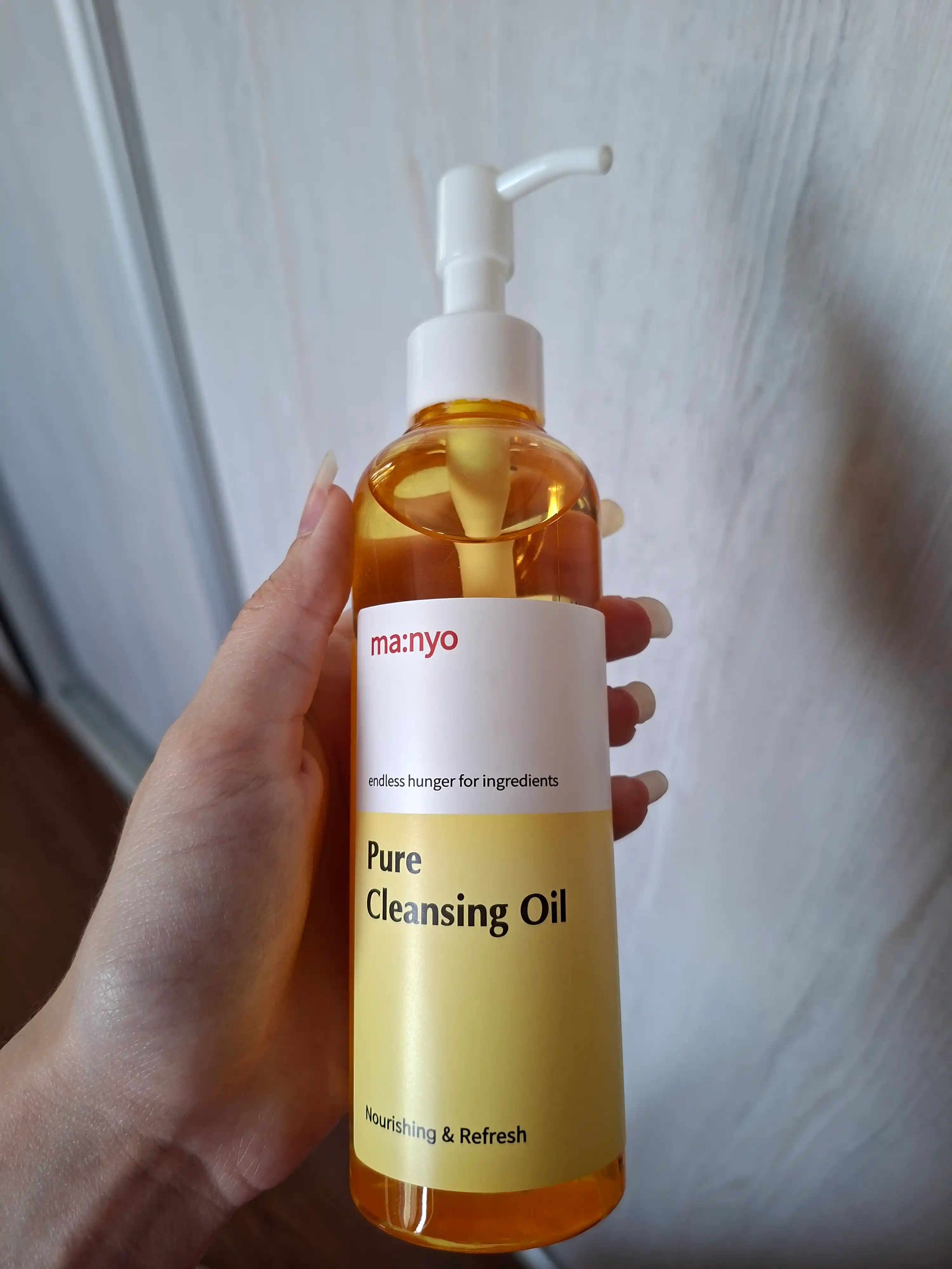Очищающее гидрофильное масло Pure Cleansing Oil для снятия макияжа