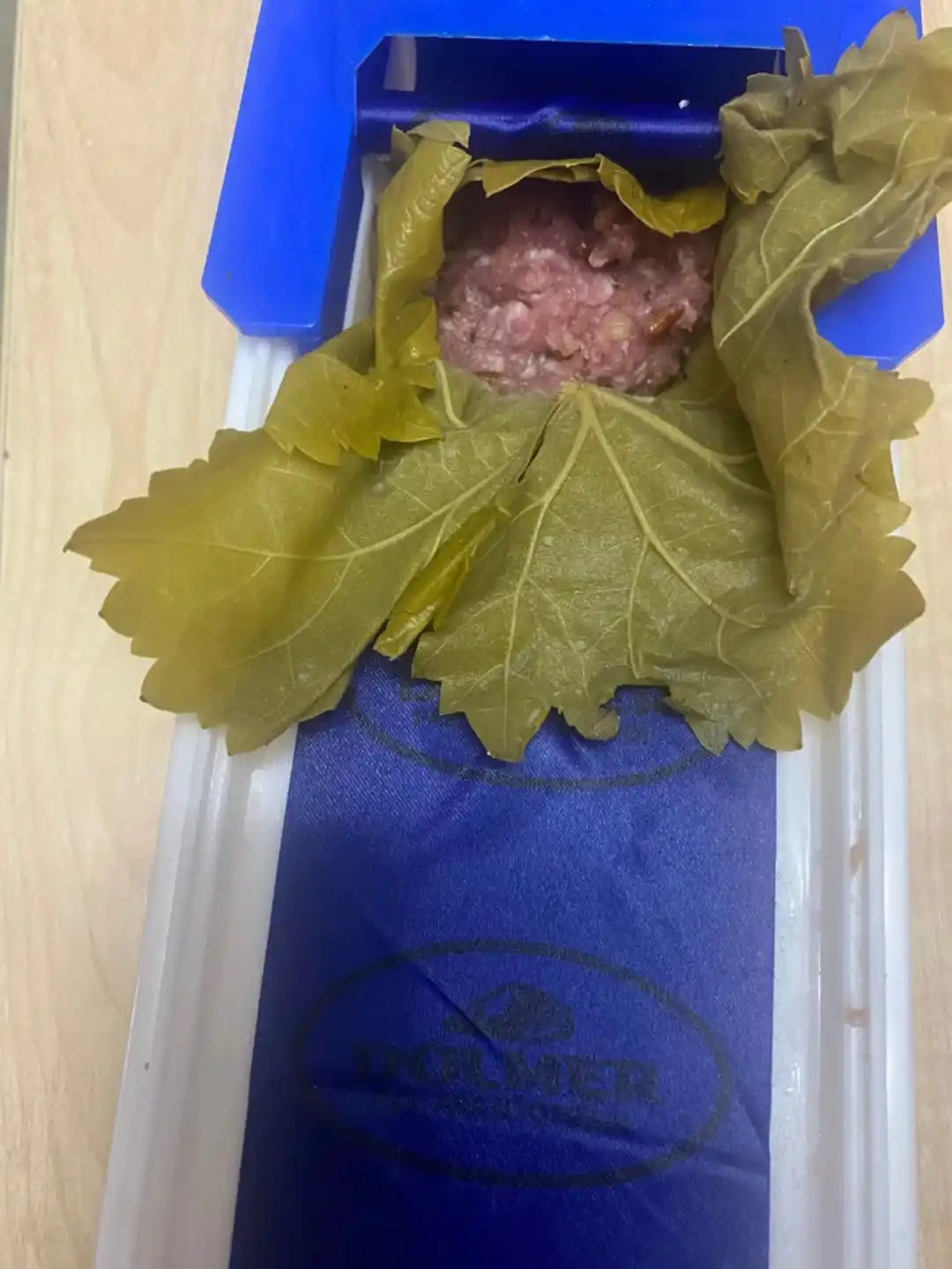 Dolma o'rovchi qurilma