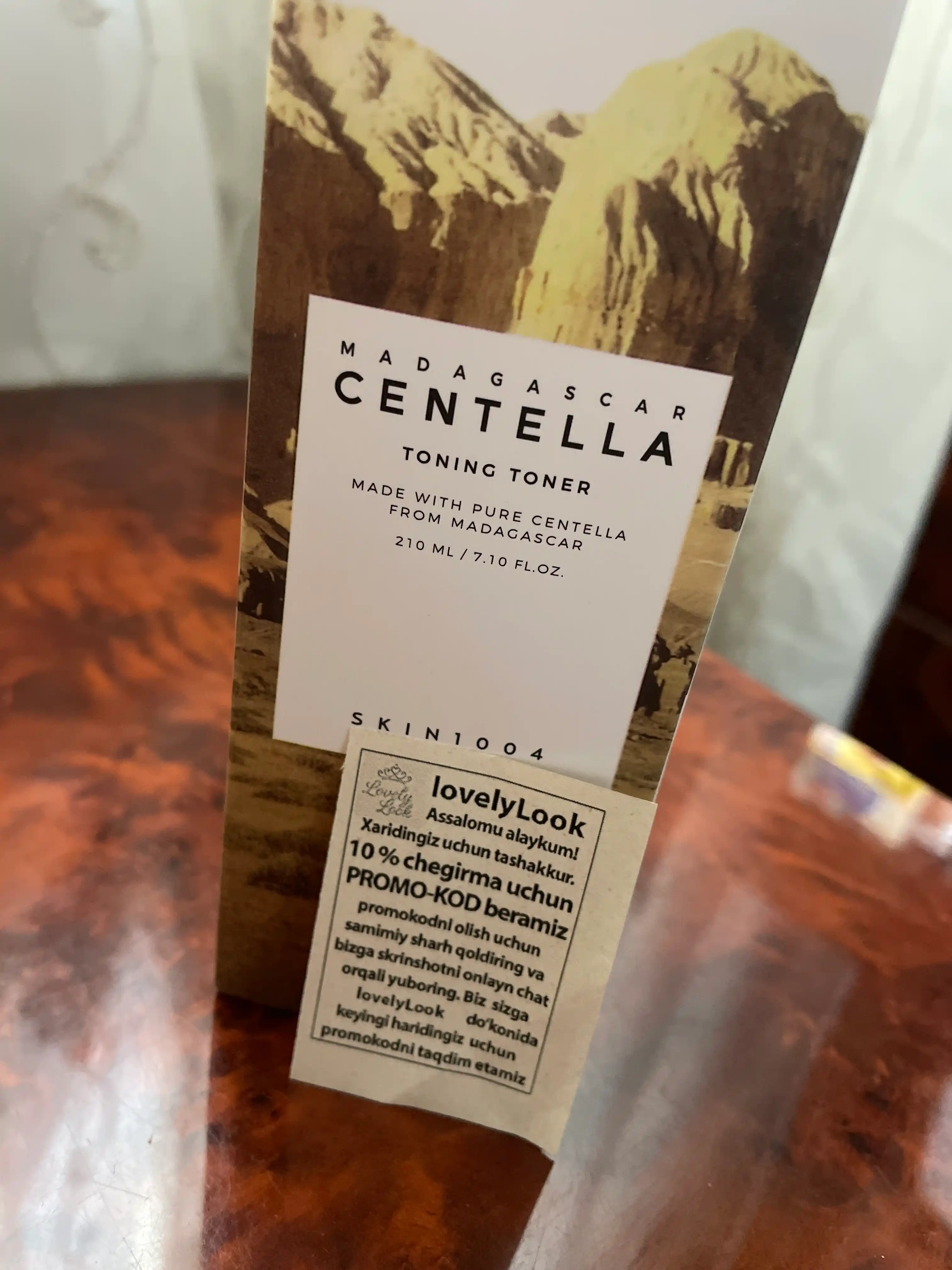 Centella SKIN1004 Madagaskar Sentella Tonik Tonerli yumshoq peeling toneri, 210 ml