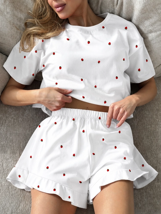 Ayollar va qizlar uchun pijama, shortik, futbolka, pijama yozgi