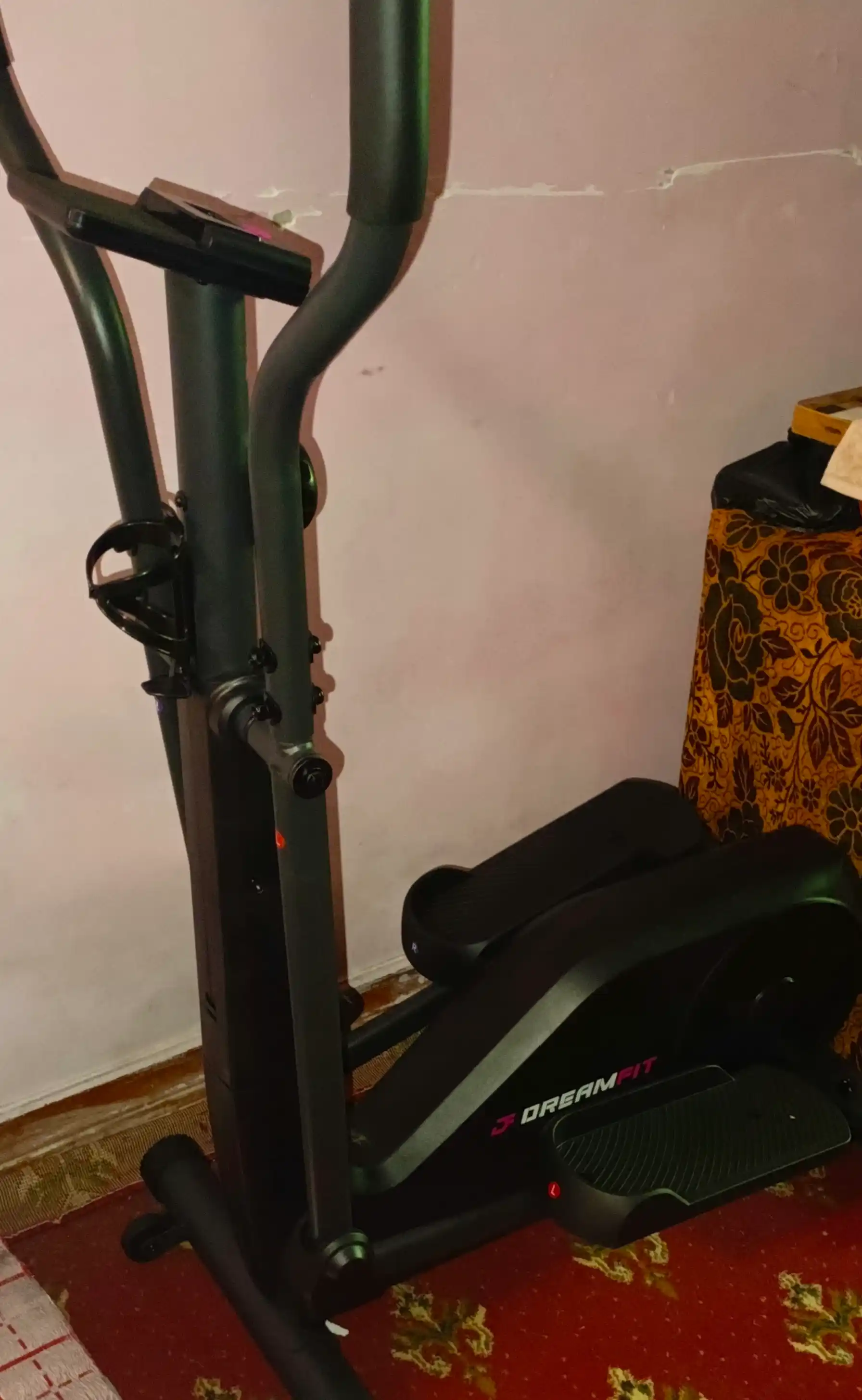 Elliptik trenajor, velo chang'i Dreamfit 007