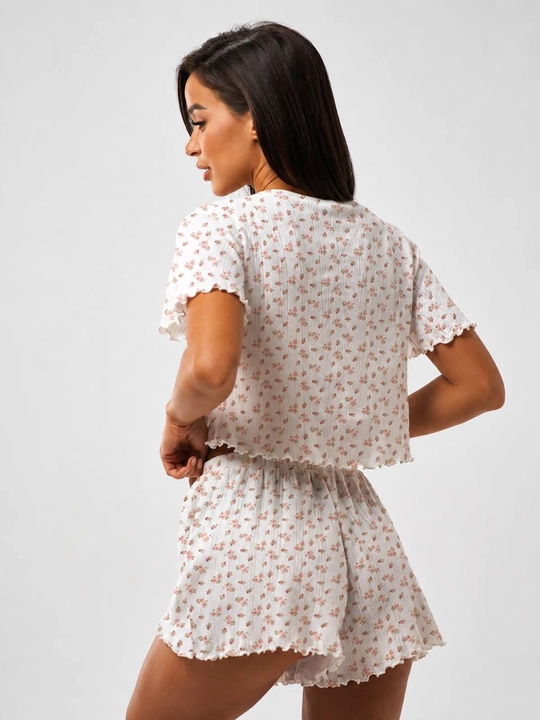 Ayollar uchun Pinterest uslubidagi yumshoq ajur pijama – shortik va shimli, Pinterest