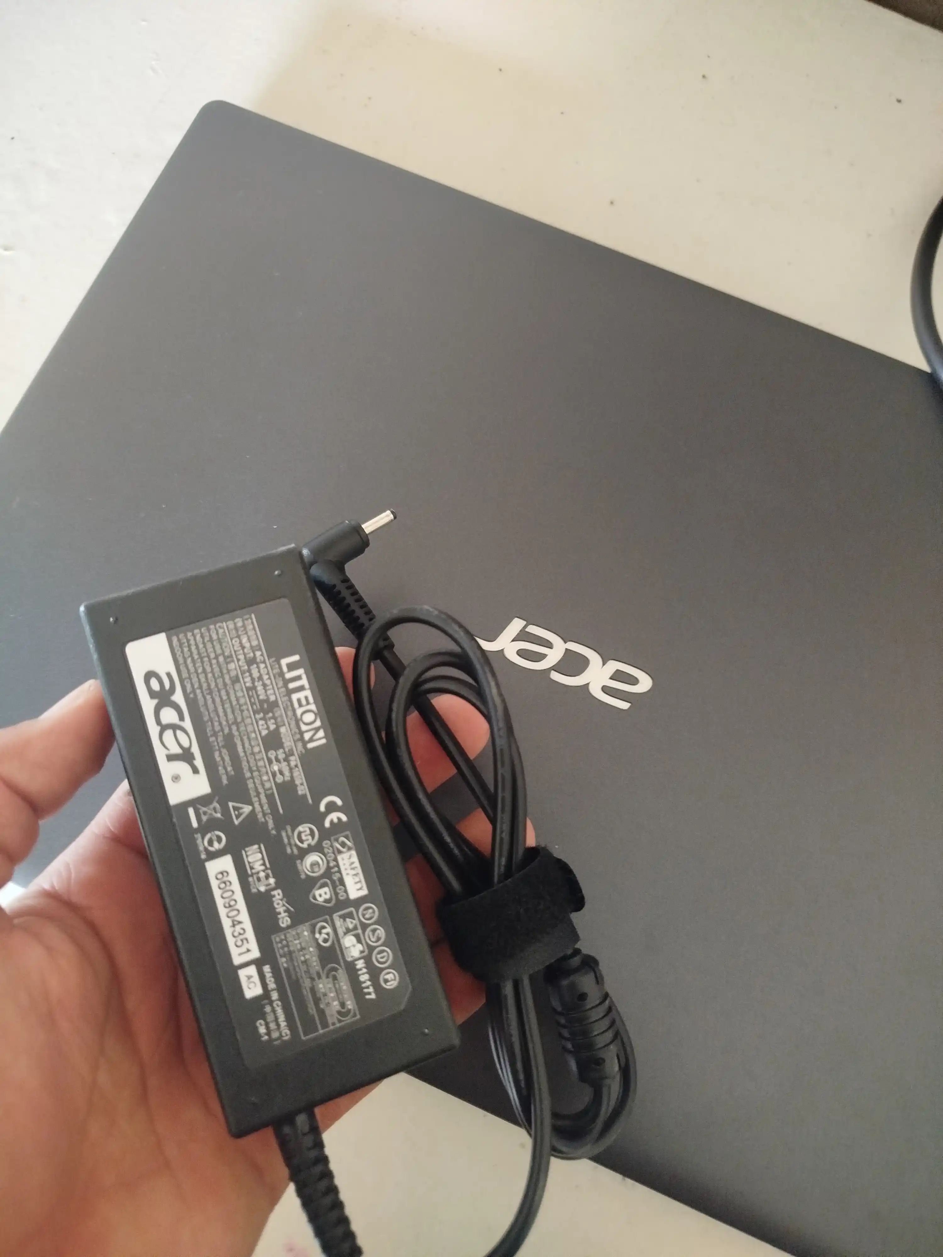 Зарядка для ноутбука Acer 19V 3.42A 65W блок питания маленький конец