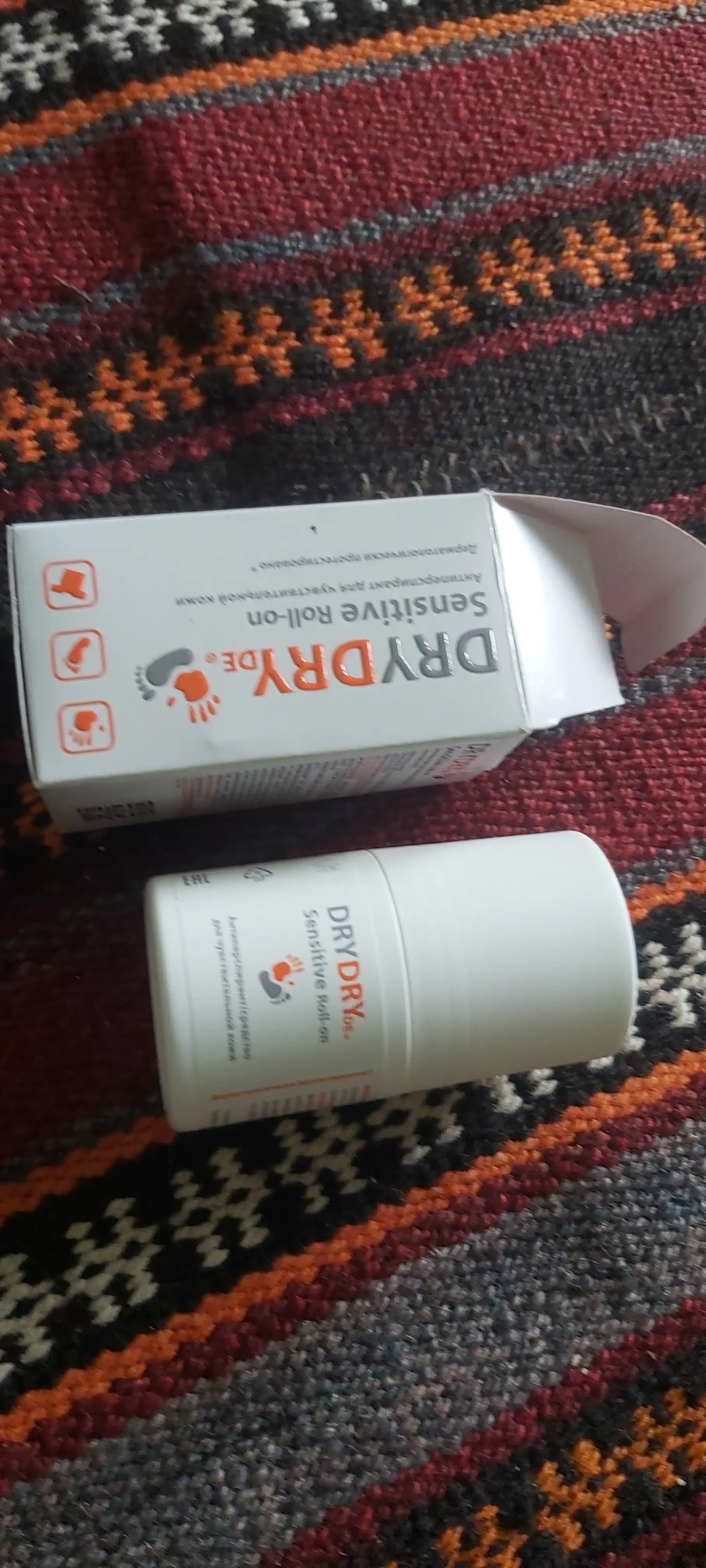 Антиперспирант Dry Dry de Sensitive, от потоотделения, для чувствительной кожи
