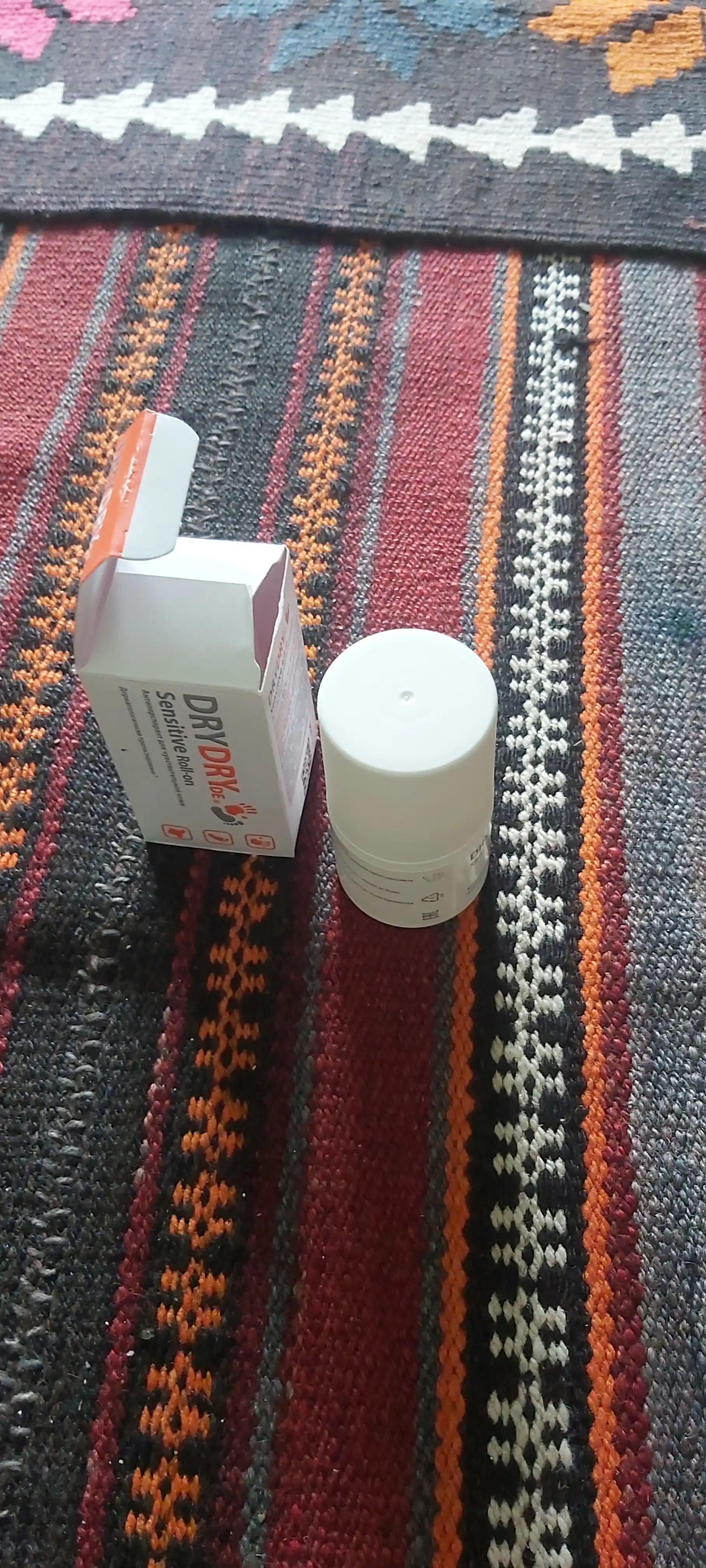 Антиперспирант Dry Dry de Sensitive, от потоотделения, для чувствительной кожи