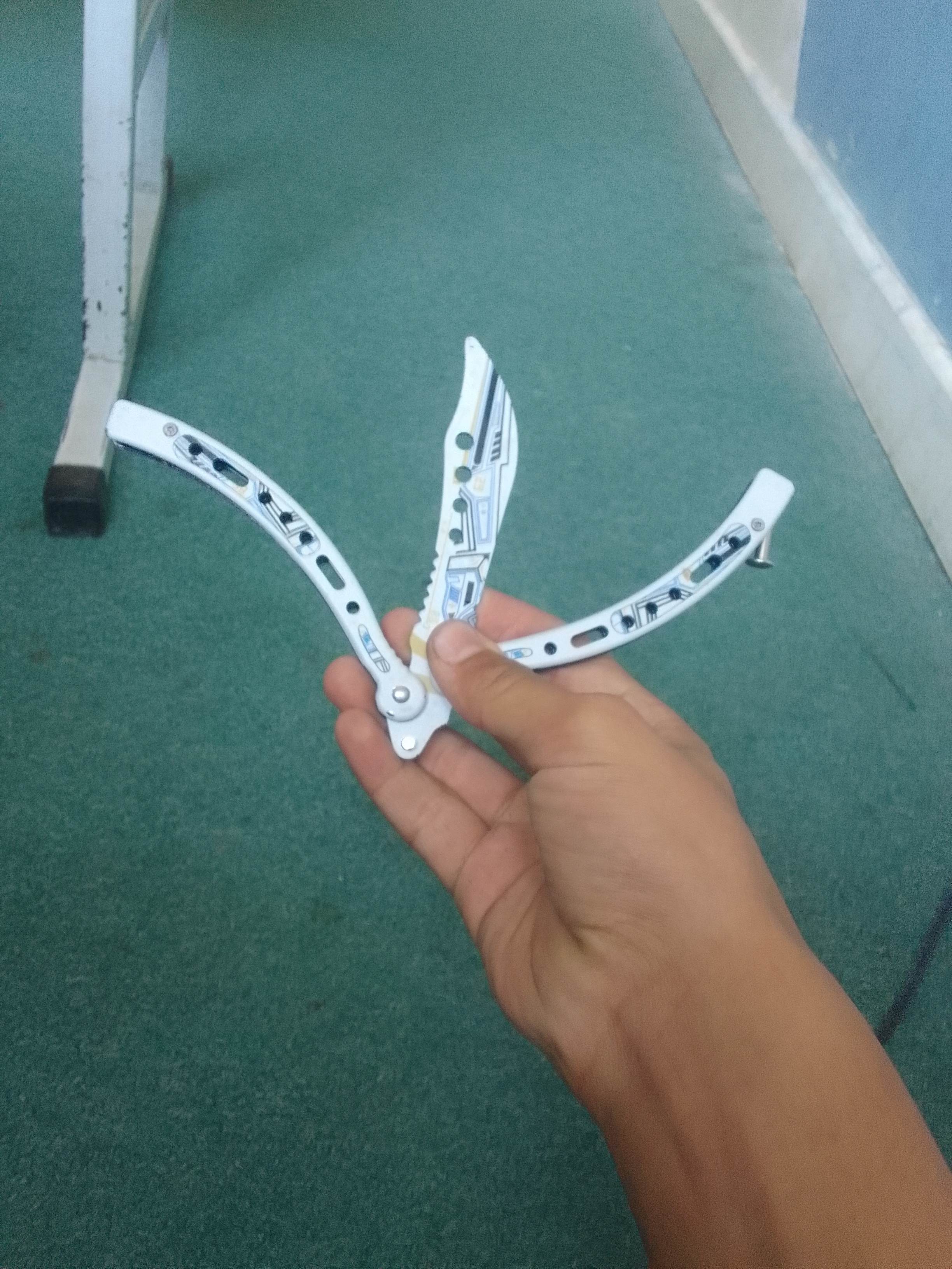 Metall tutqichli yig'iladigan kapalak pichog'ini o'rgatish, CSGO butterfly