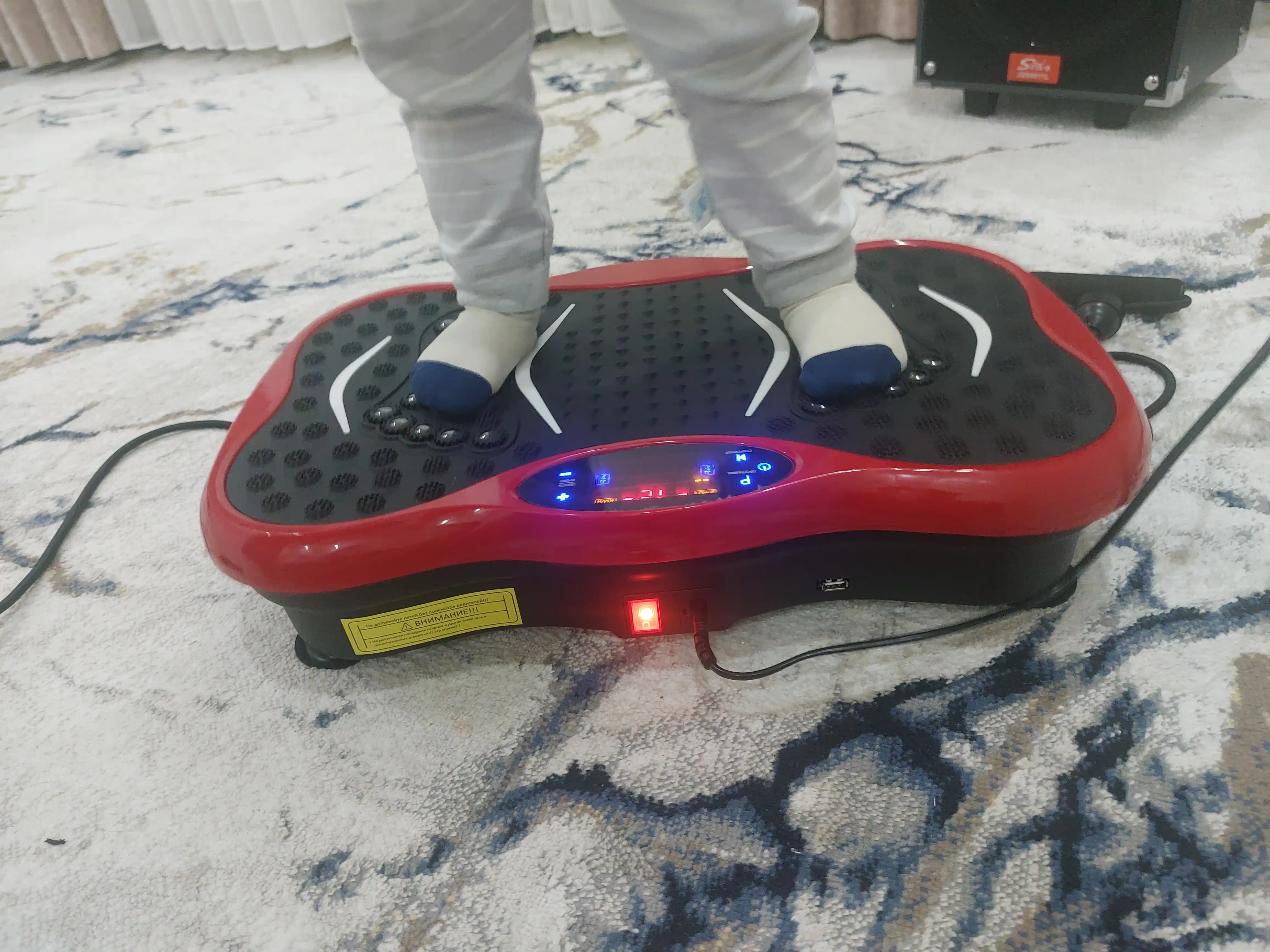 Vibroplatforma oson ozish, vazn tashlash va fitnes uchun, sport trenajyori, kardio stepper